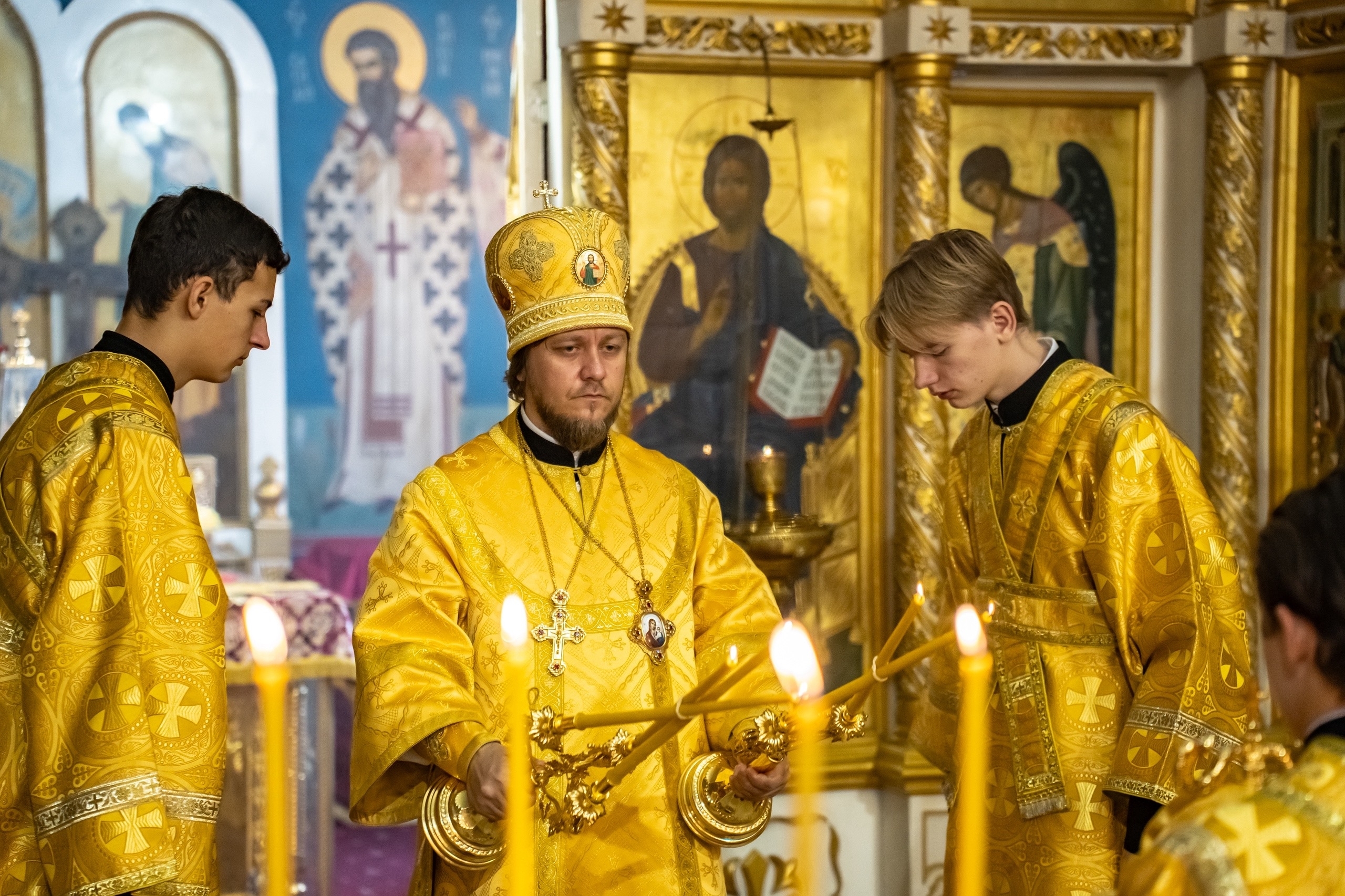 Литургия во вторник 9-ой Недели по Пятидесятнице, мироносицы равноап. Марии Магдалины