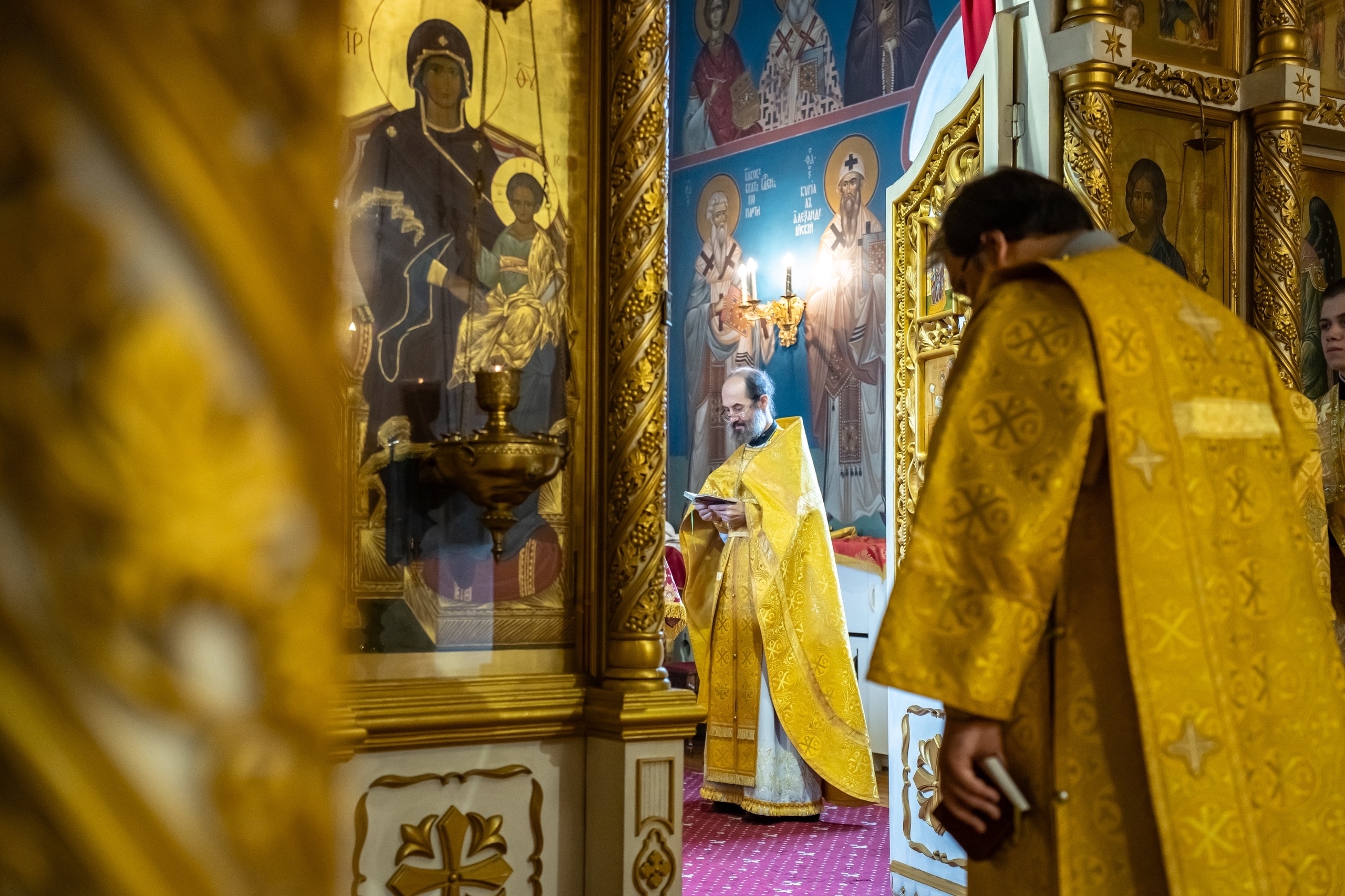 Литургия во вторник 9-ой Недели по Пятидесятнице, мироносицы равноап. Марии Магдалины