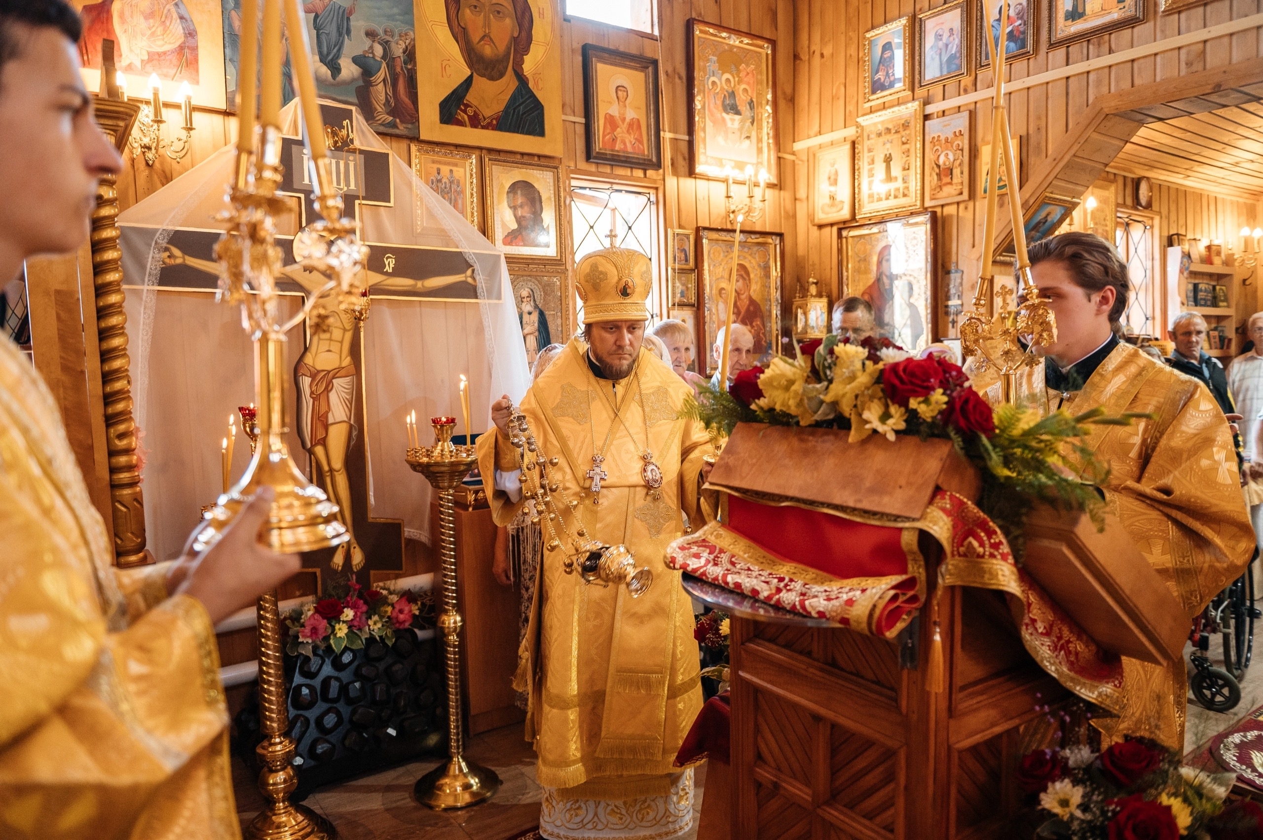 Всенощное бдение в Пантелеимоновском храме г. Юрюзань