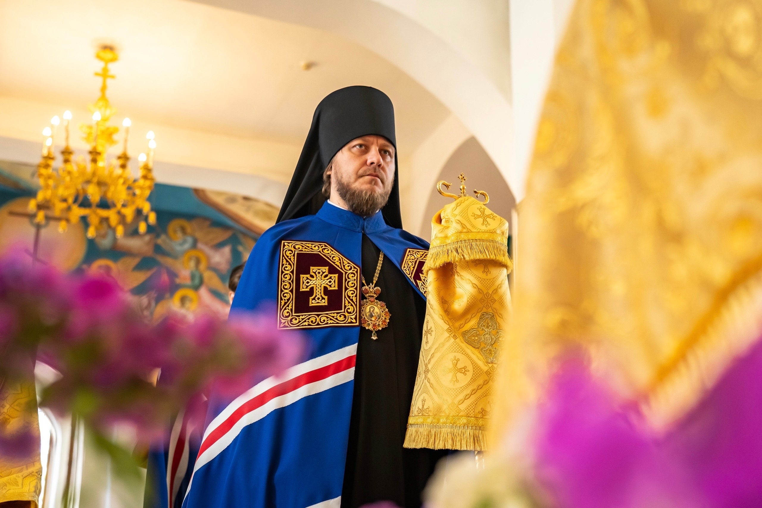 Литургия в Неделю 10-ю по Пятидесятнице, вмч. и целителя Пантелеимона