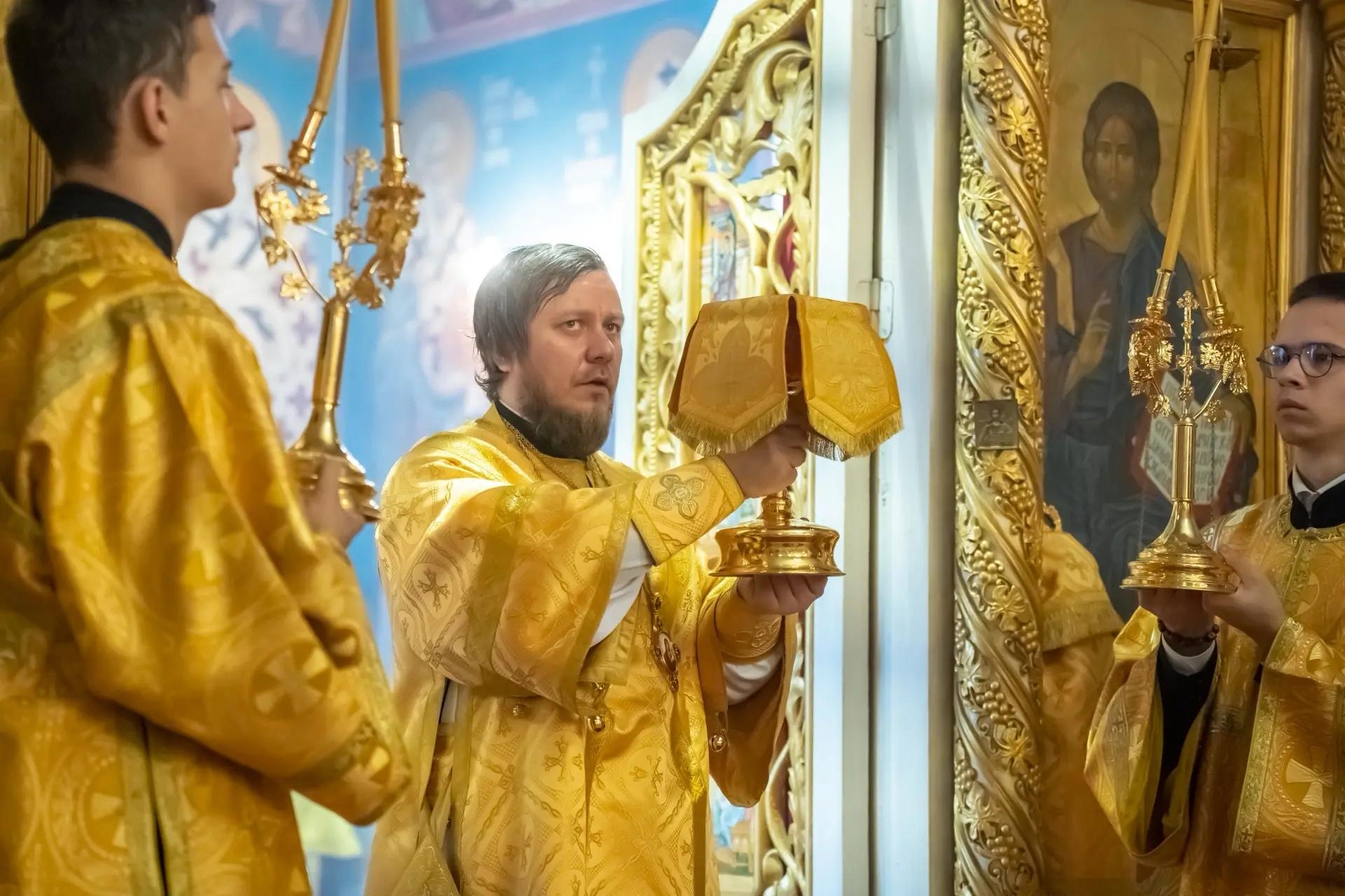 Литургия в понедельник 16-й седмицы по Пятидесятнице, прп. Симеона Столпника и матери его Марфы, начало индикта