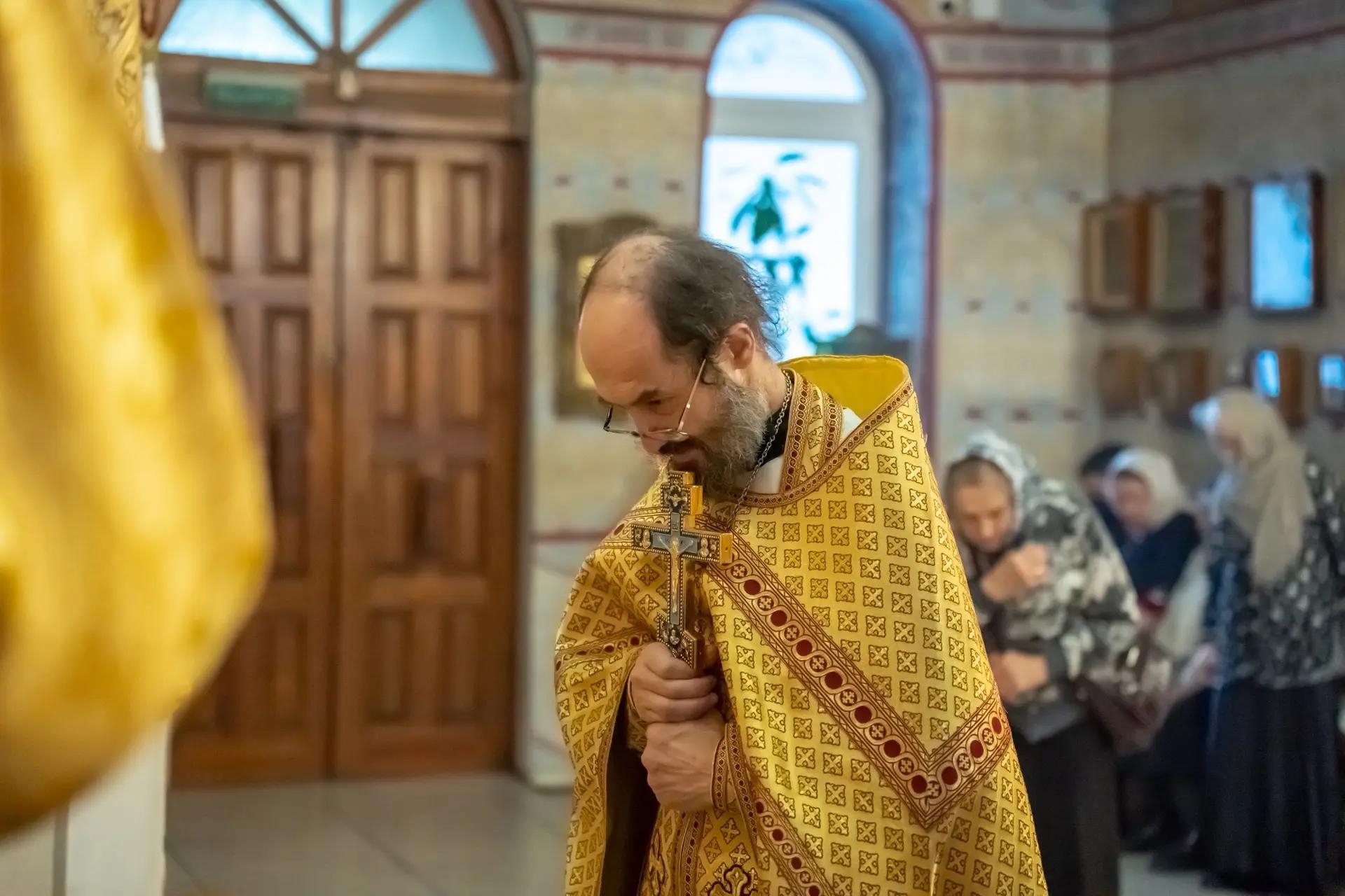 Литургия в понедельник 16-й седмицы по Пятидесятнице, прп. Симеона Столпника и матери его Марфы, начало индикта