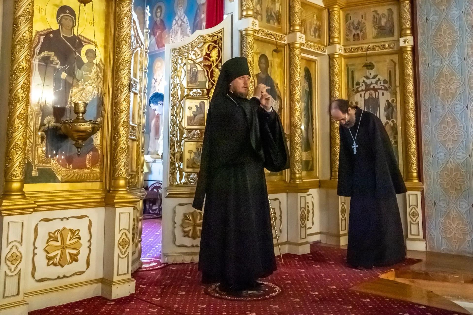 Литургия в пятницу 16-й седмицы по Пятидесятнице, прор. Захарии и прав. Елисаветы, родителей Иоанна Предтечи