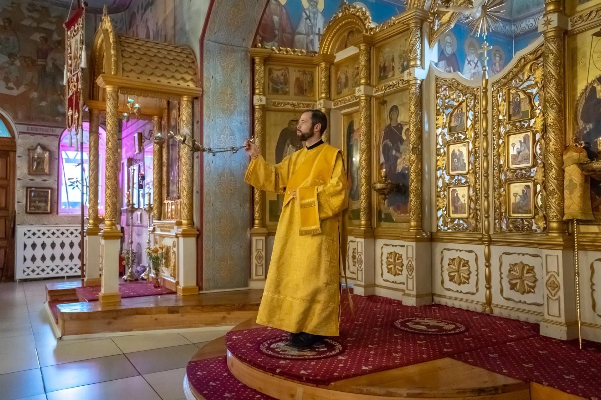 Литургия в пятницу 16-й седмицы по Пятидесятнице, прор. Захарии и прав. Елисаветы, родителей Иоанна Предтечи