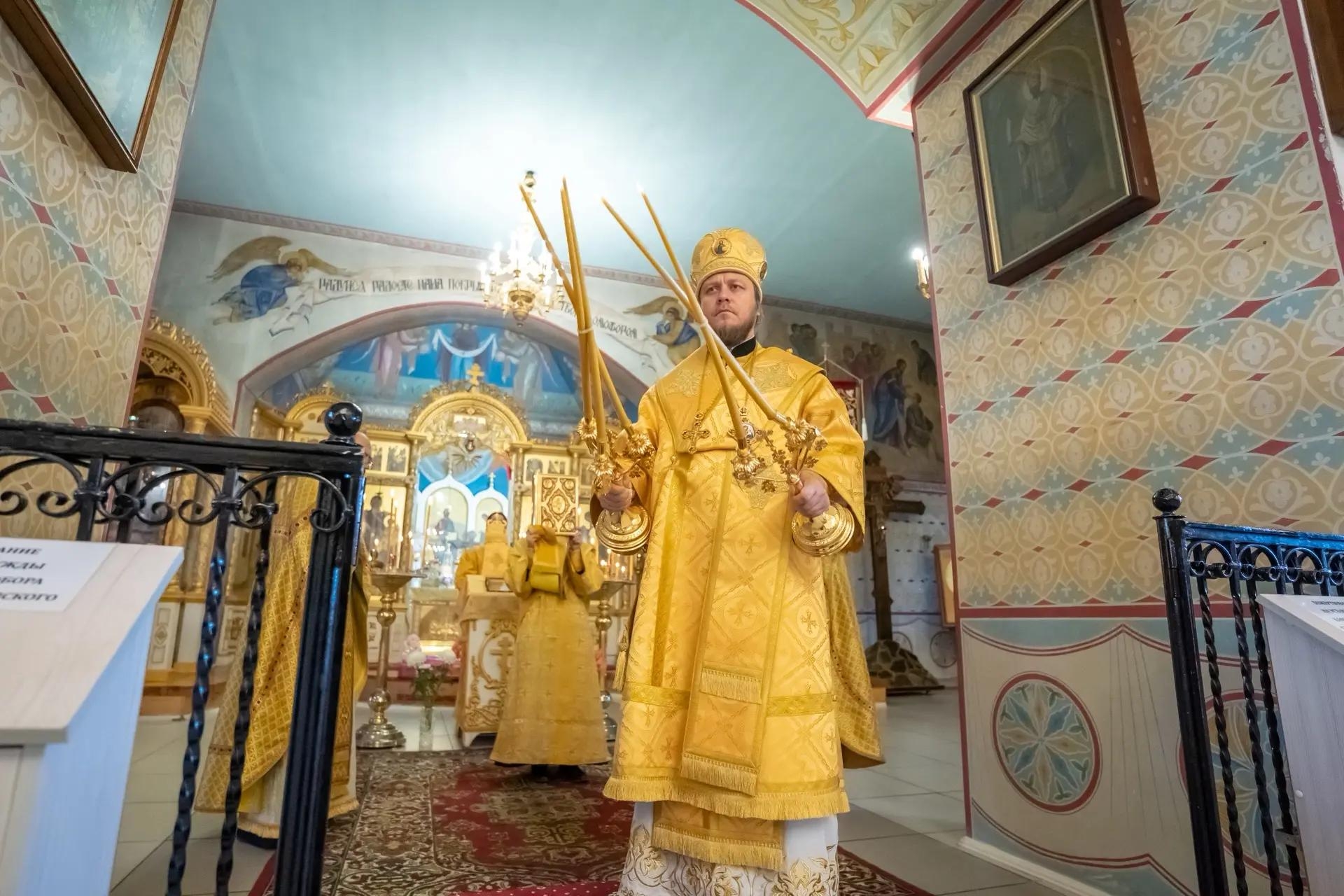 Литургия в пятницу 16-й седмицы по Пятидесятнице, прор. Захарии и прав. Елисаветы, родителей Иоанна Предтечи