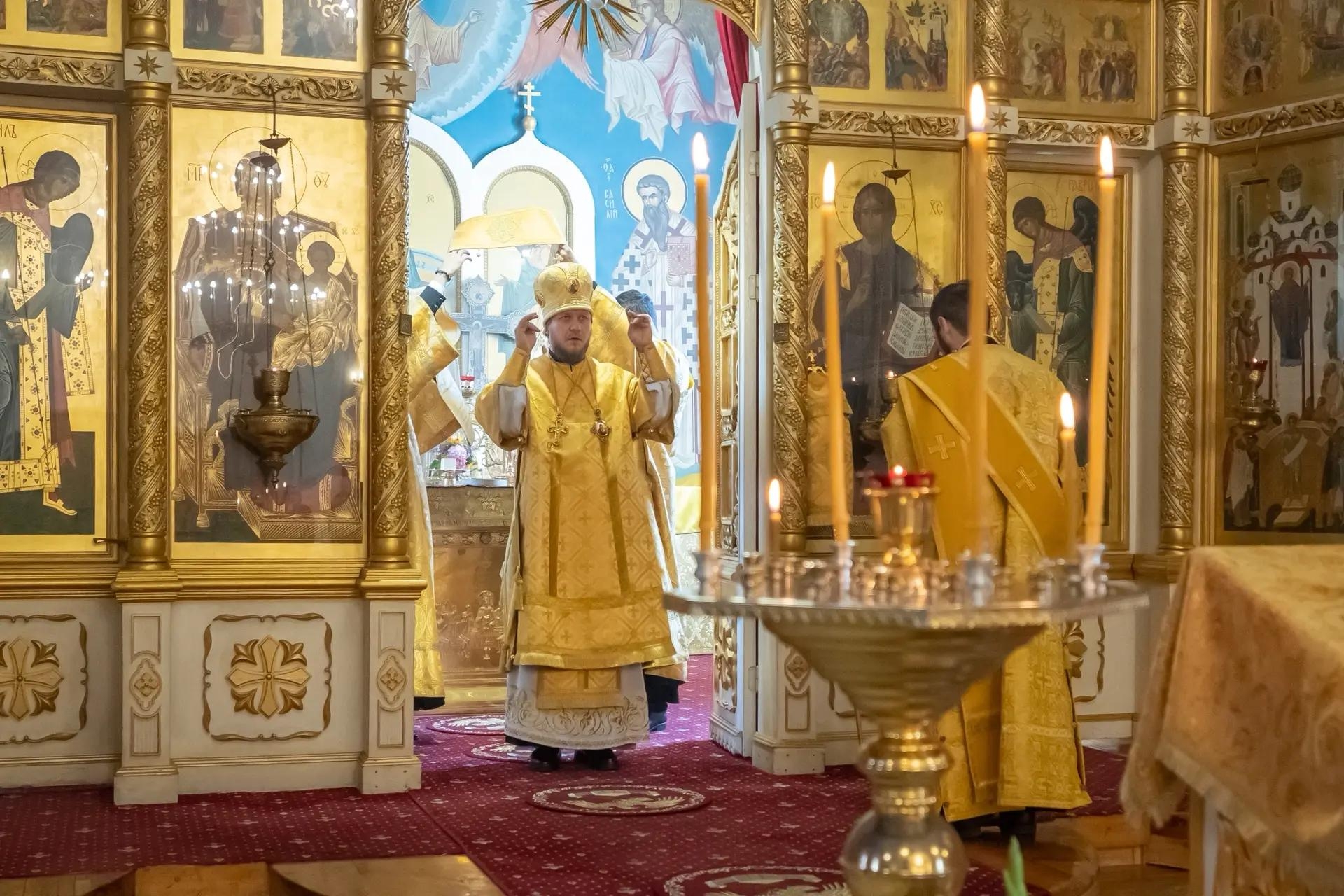 Литургия в пятницу 16-й седмицы по Пятидесятнице, прор. Захарии и прав. Елисаветы, родителей Иоанна Предтечи