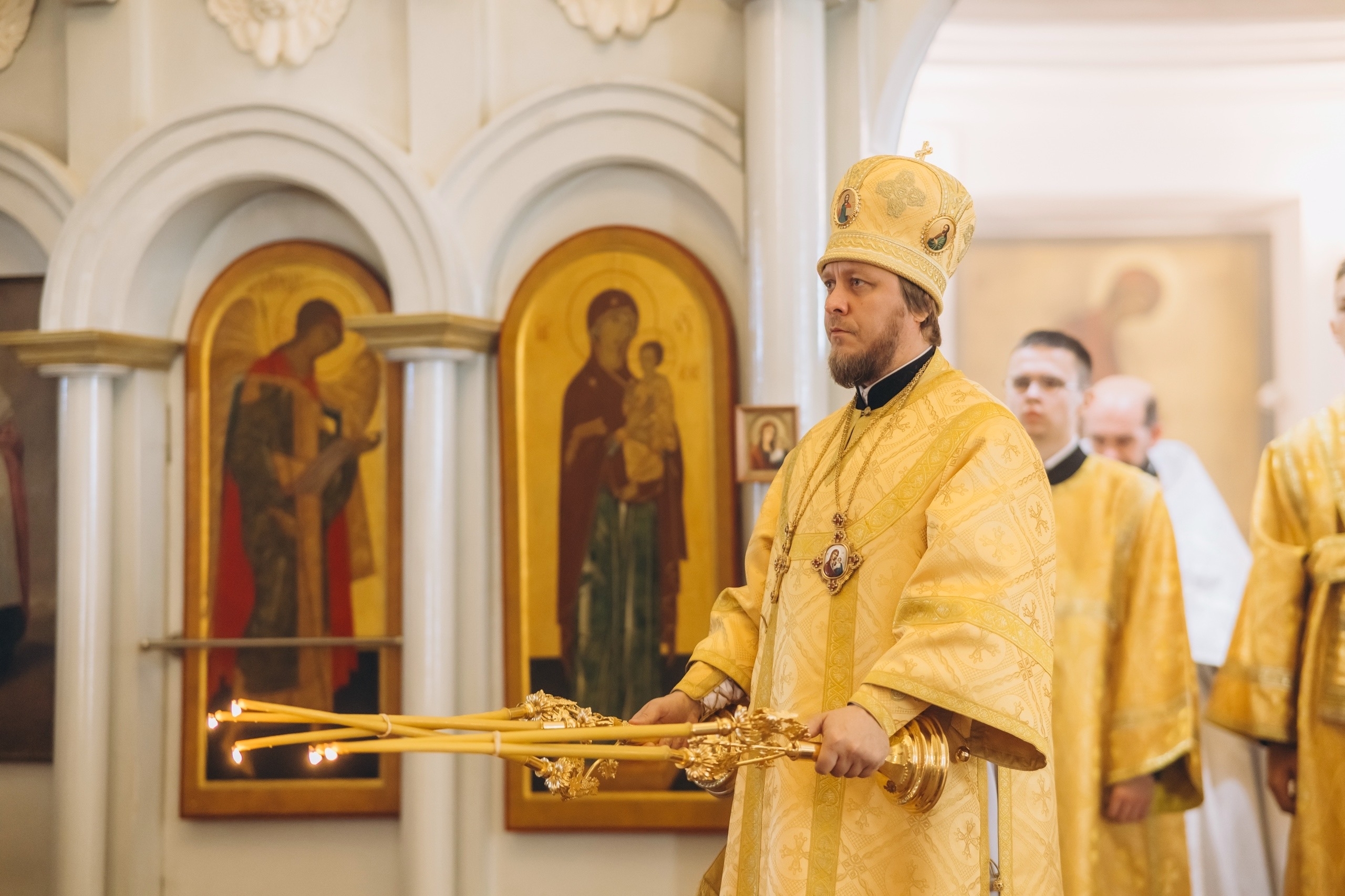 Литургия в субботу 16-й седмицы по Пятидесятнице, воспоминание чуда Архистратига Михаила, бывшего в Хонех в Иоанно-Предтеченском храме г. Катав-Ивановск