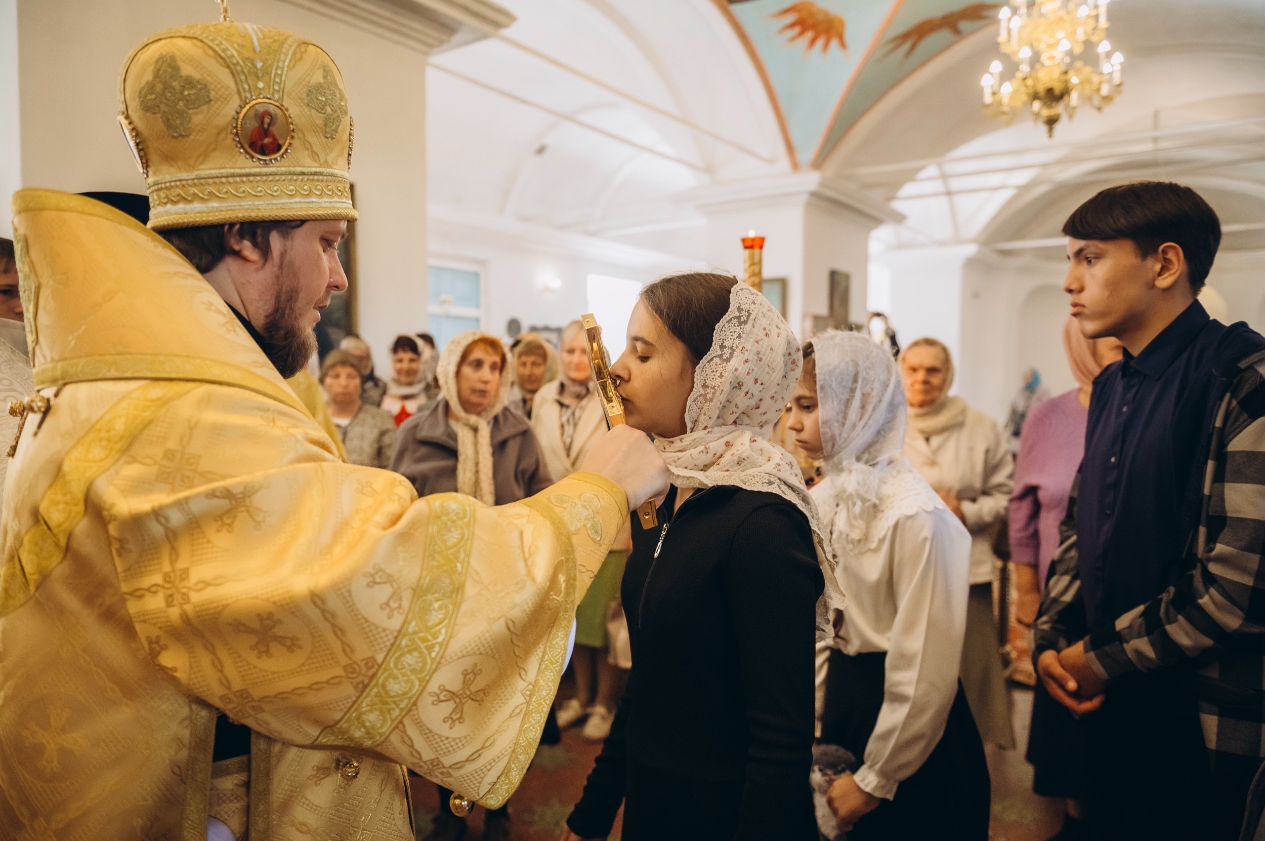 Литургия в субботу 16-й седмицы по Пятидесятнице, воспоминание чуда Архистратига Михаила, бывшего в Хонех в Иоанно-Предтеченском храме г. Катав-Ивановск