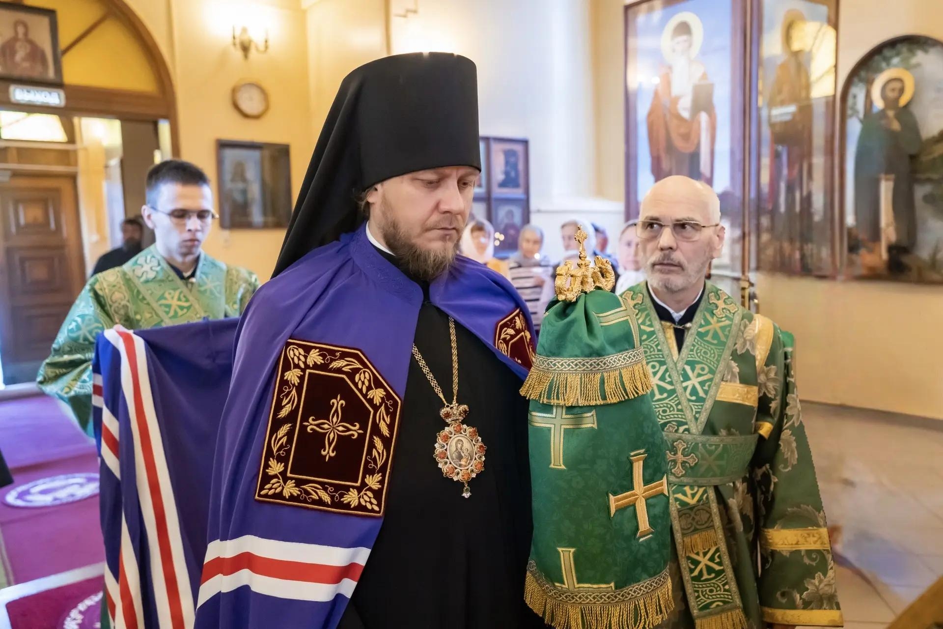 Литургия в пятницу 17-й седмицы по Пятидесятнице, прав. Симеона Верхотурского в Симеоновском храме г. Златоуст