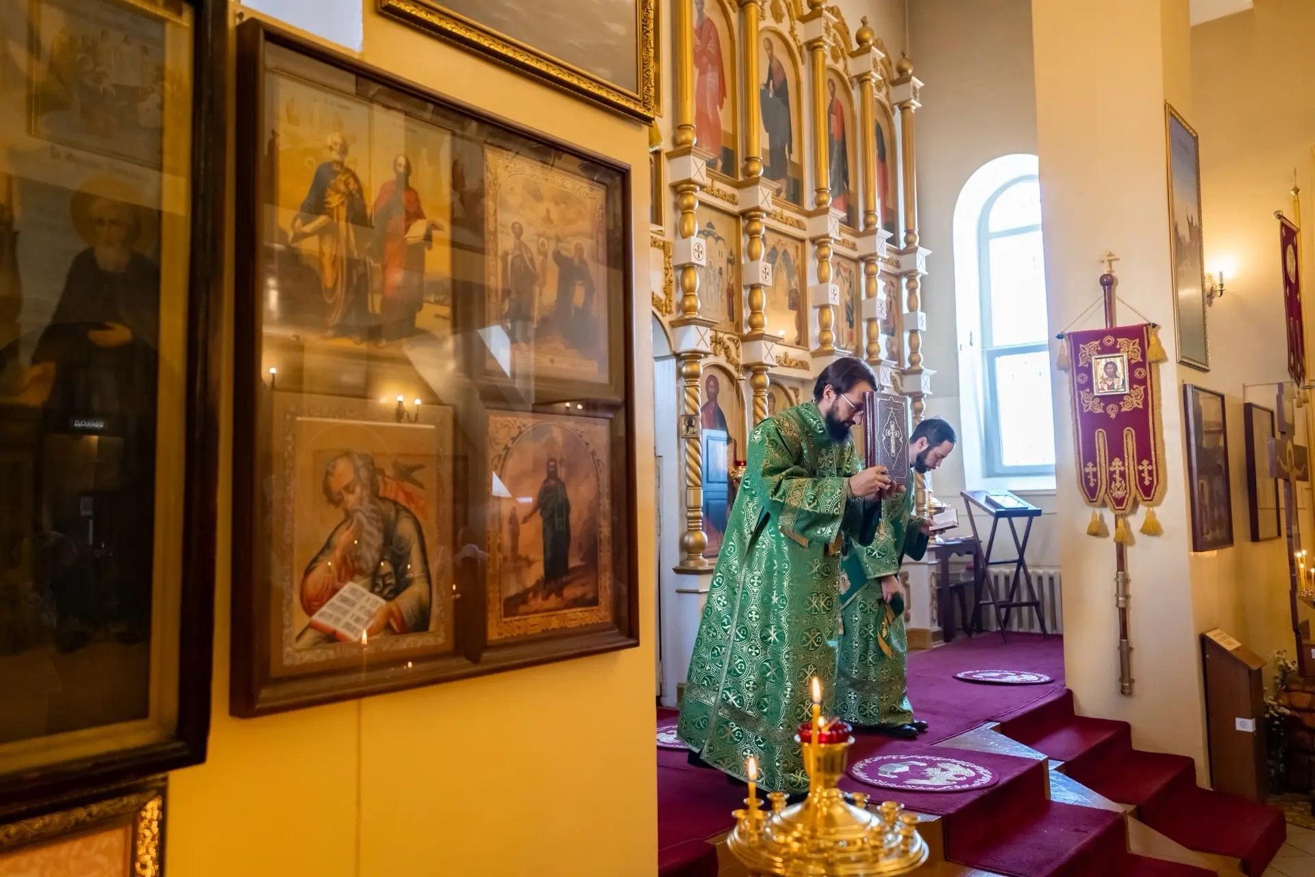 Литургия в пятницу 17-й седмицы по Пятидесятнице, прав. Симеона Верхотурского в Симеоновском храме г. Златоуст