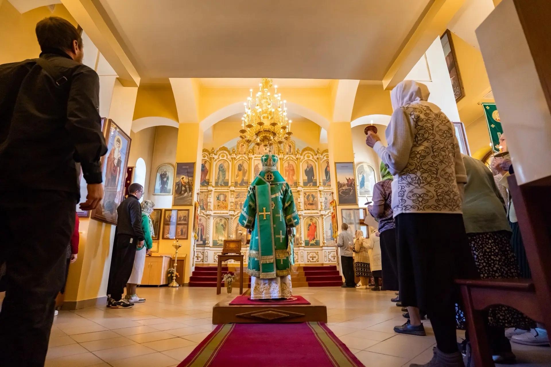 Литургия в пятницу 17-й седмицы по Пятидесятнице, прав. Симеона Верхотурского в Симеоновском храме г. Златоуст