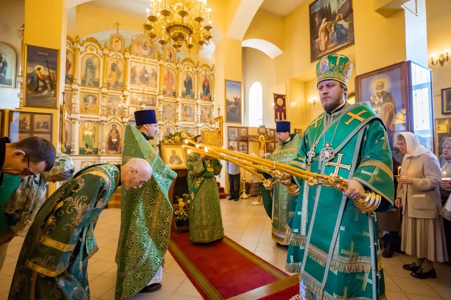 Литургия в пятницу 17-й седмицы по Пятидесятнице, прав. Симеона Верхотурского в Симеоновском храме г. Златоуст