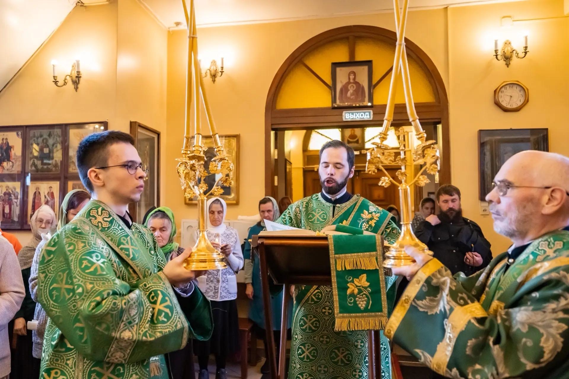 Литургия в пятницу 17-й седмицы по Пятидесятнице, прав. Симеона Верхотурского в Симеоновском храме г. Златоуст
