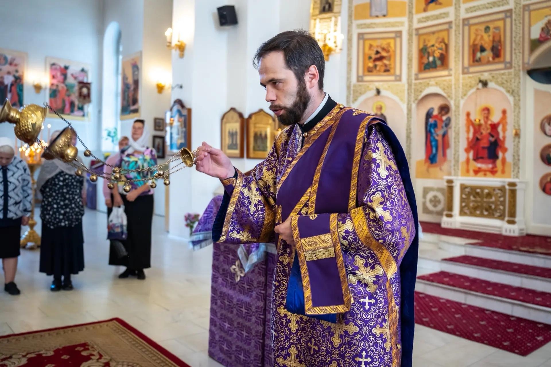 Всенощное бдение в канун Недели 17-й по Пятидесятнице, Воздвижения Честного и Животворящего Креста Господня
