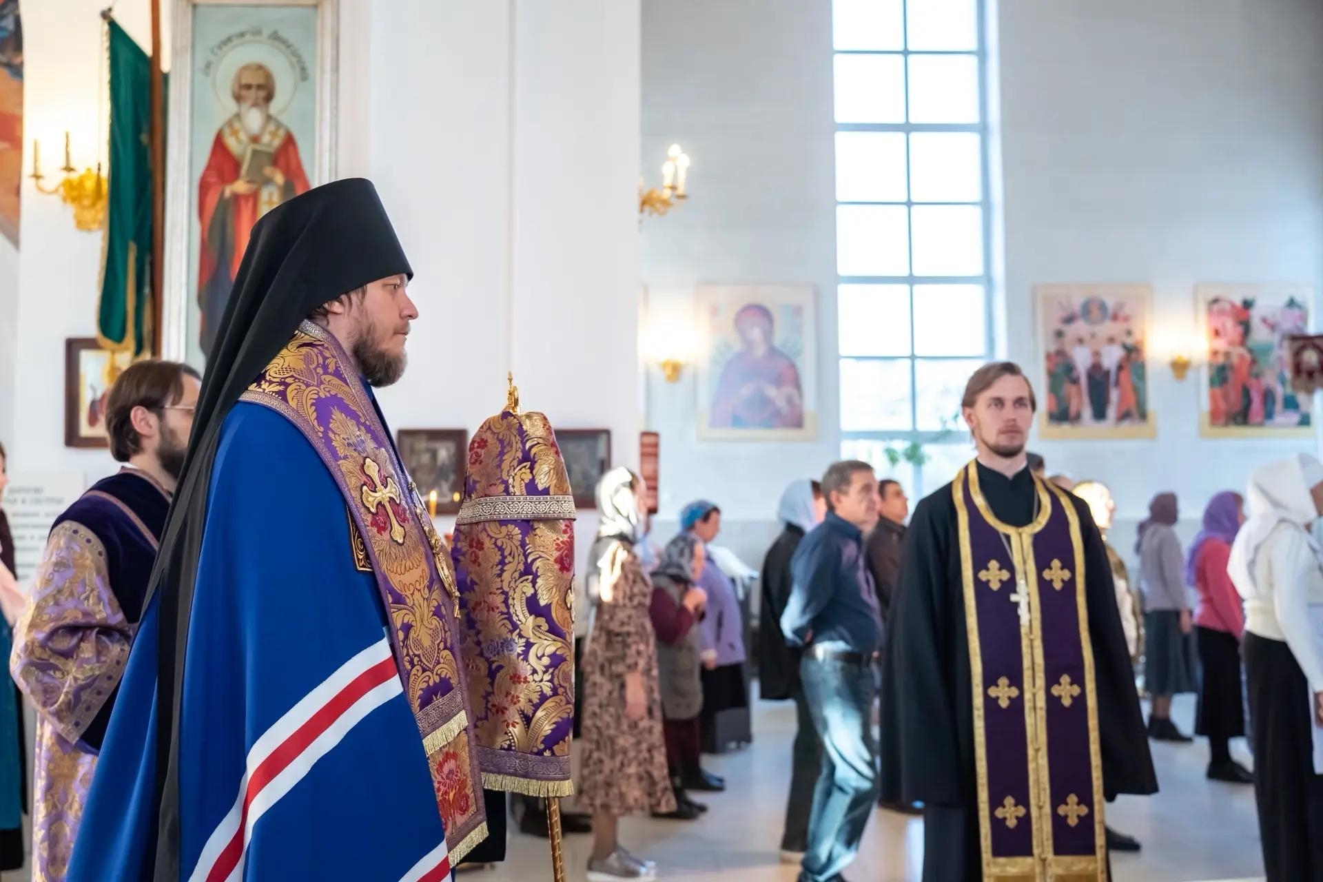 Всенощное бдение в канун Недели 17-й по Пятидесятнице, Воздвижения Честного и Животворящего Креста Господня