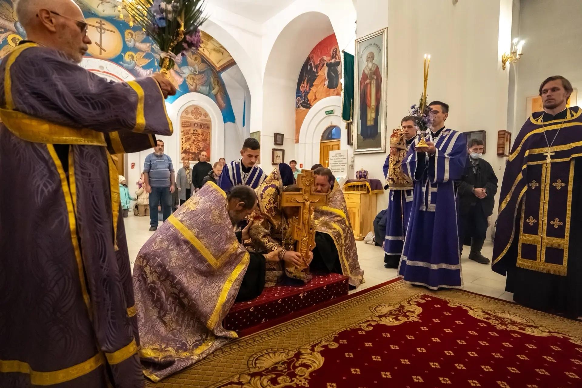 Всенощное бдение в канун Недели 17-й по Пятидесятнице, Воздвижения Честного и Животворящего Креста Господня