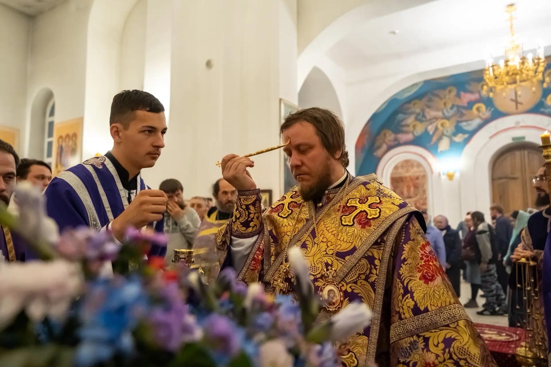 Всенощное бдение в канун Недели 17-й по Пятидесятнице, Воздвижения Честного и Животворящего Креста Господня