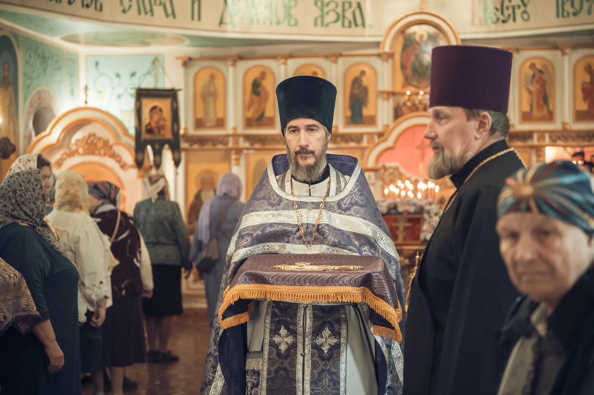 Литургия на Воздвижение Честного и Животворящего Креста Господня в Крестовоздвиженском храме г. Бакал