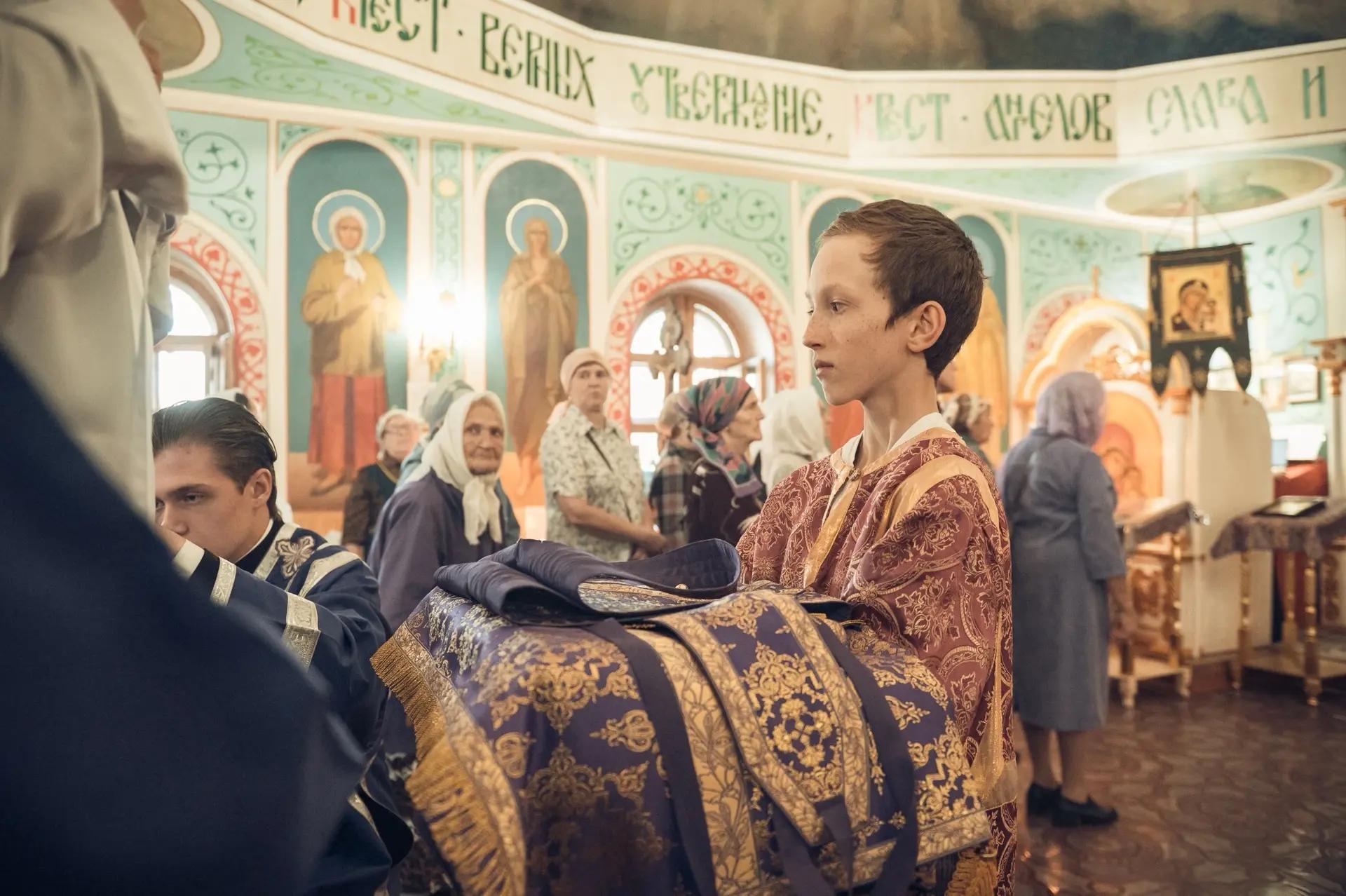 Литургия на Воздвижение Честного и Животворящего Креста Господня в Крестовоздвиженском храме г. Бакал