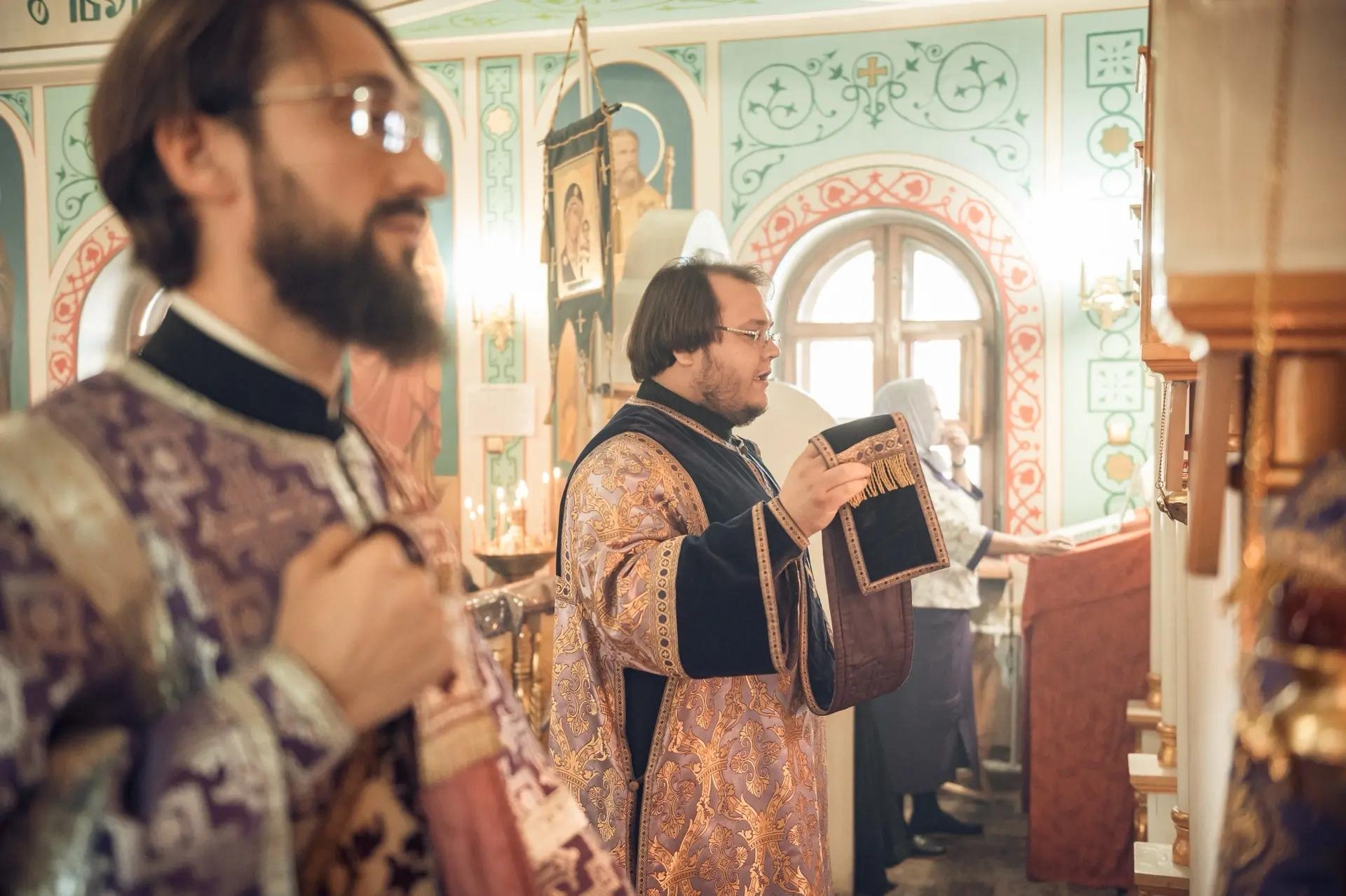 Литургия на Воздвижение Честного и Животворящего Креста Господня в Крестовоздвиженском храме г. Бакал