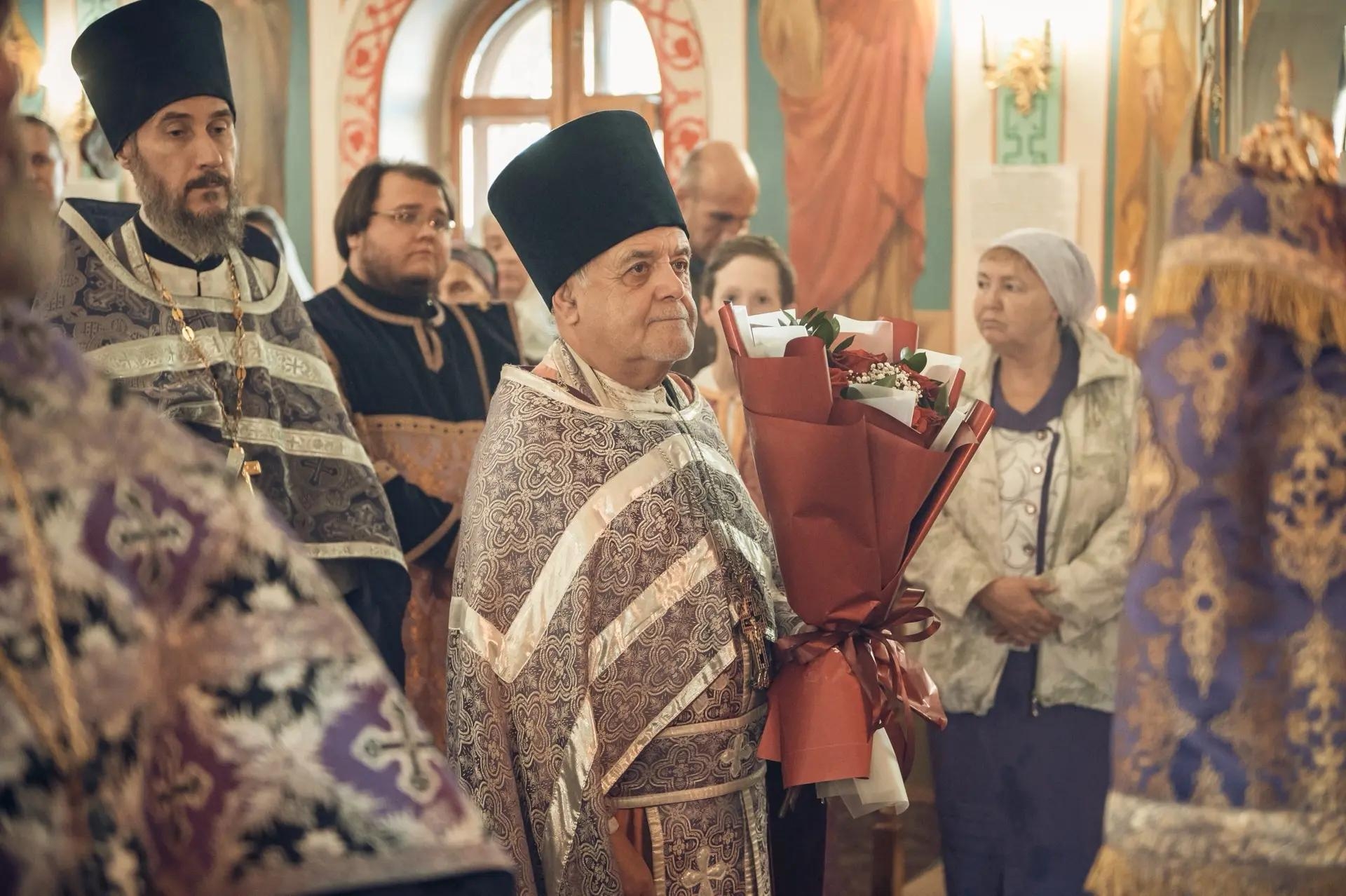 Литургия на Воздвижение Честного и Животворящего Креста Господня в Крестовоздвиженском храме г. Бакал