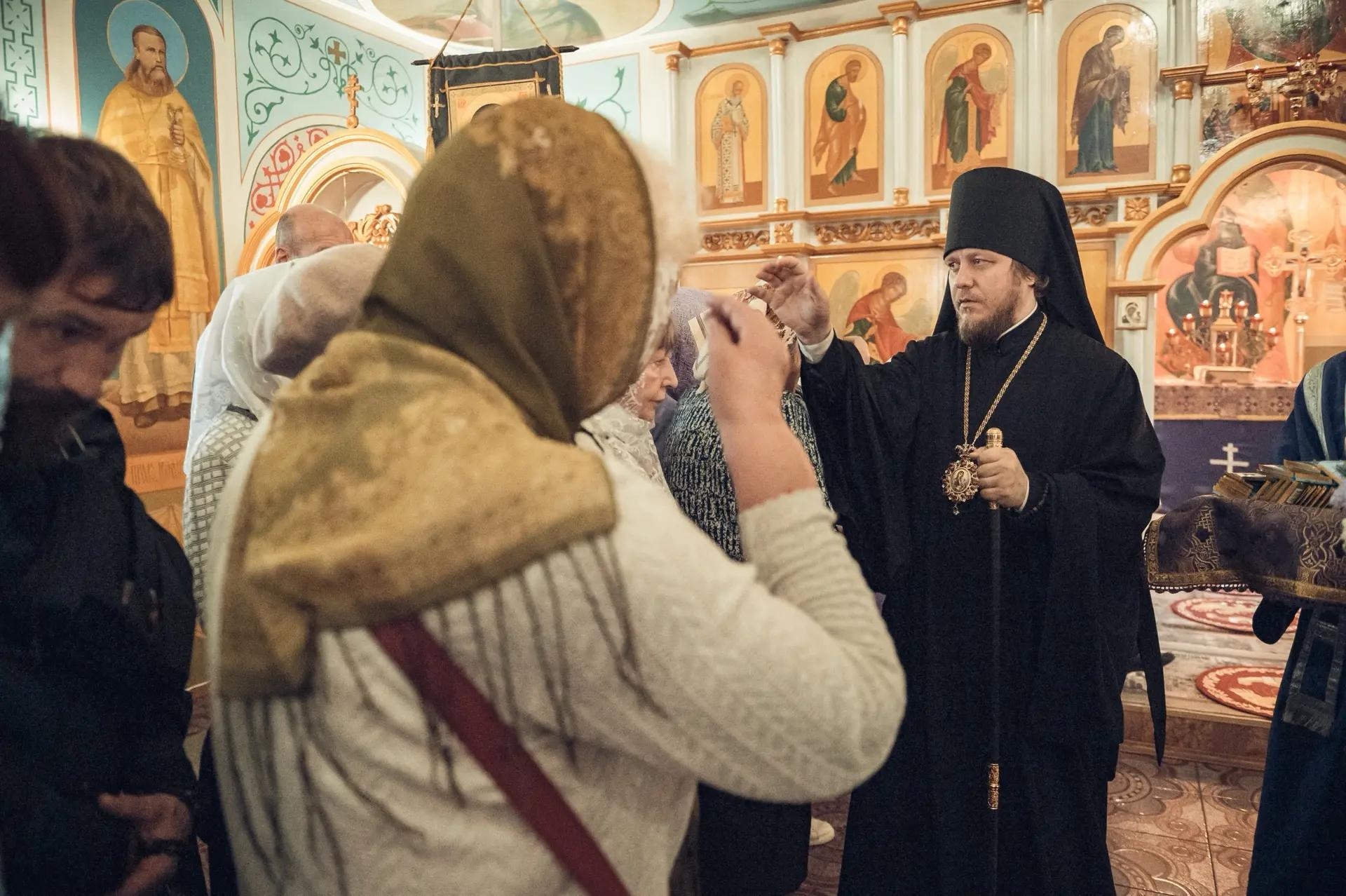 Литургия на Воздвижение Честного и Животворящего Креста Господня в Крестовоздвиженском храме г. Бакал
