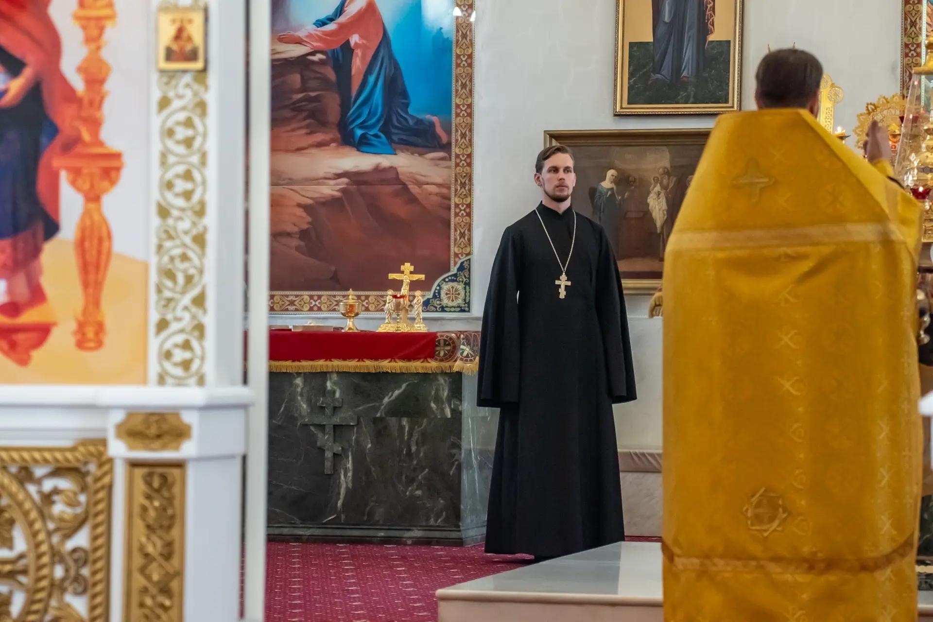 Всенощное бдение в канун Недели 18-й по Пятидесятнице, по Воздвижении, свт. Димитрия, митр. Ростовского