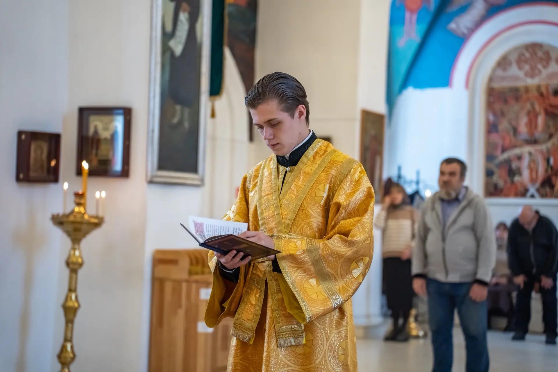 Всенощное бдение в канун Недели 18-й по Пятидесятнице, по Воздвижении, свт. Димитрия, митр. Ростовского