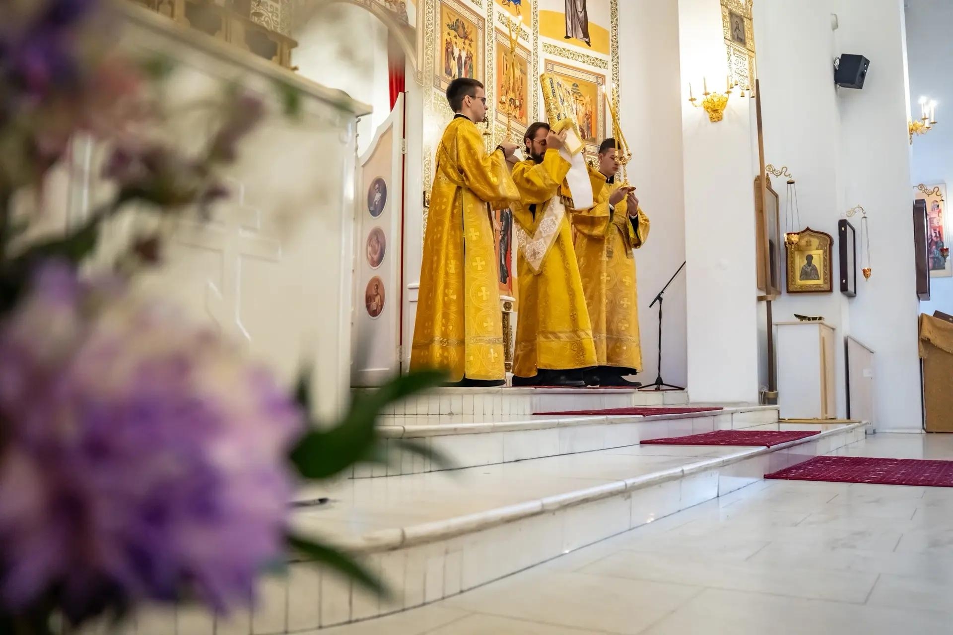 Всенощное бдение в канун Недели 18-й по Пятидесятнице, по Воздвижении, свт. Димитрия, митр. Ростовского