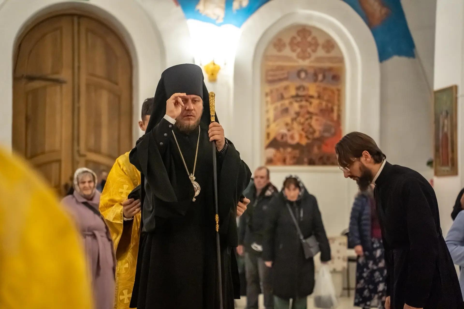 Всенощное бдение в канун Недели 18-й по Пятидесятнице, по Воздвижении, свт. Димитрия, митр. Ростовского
