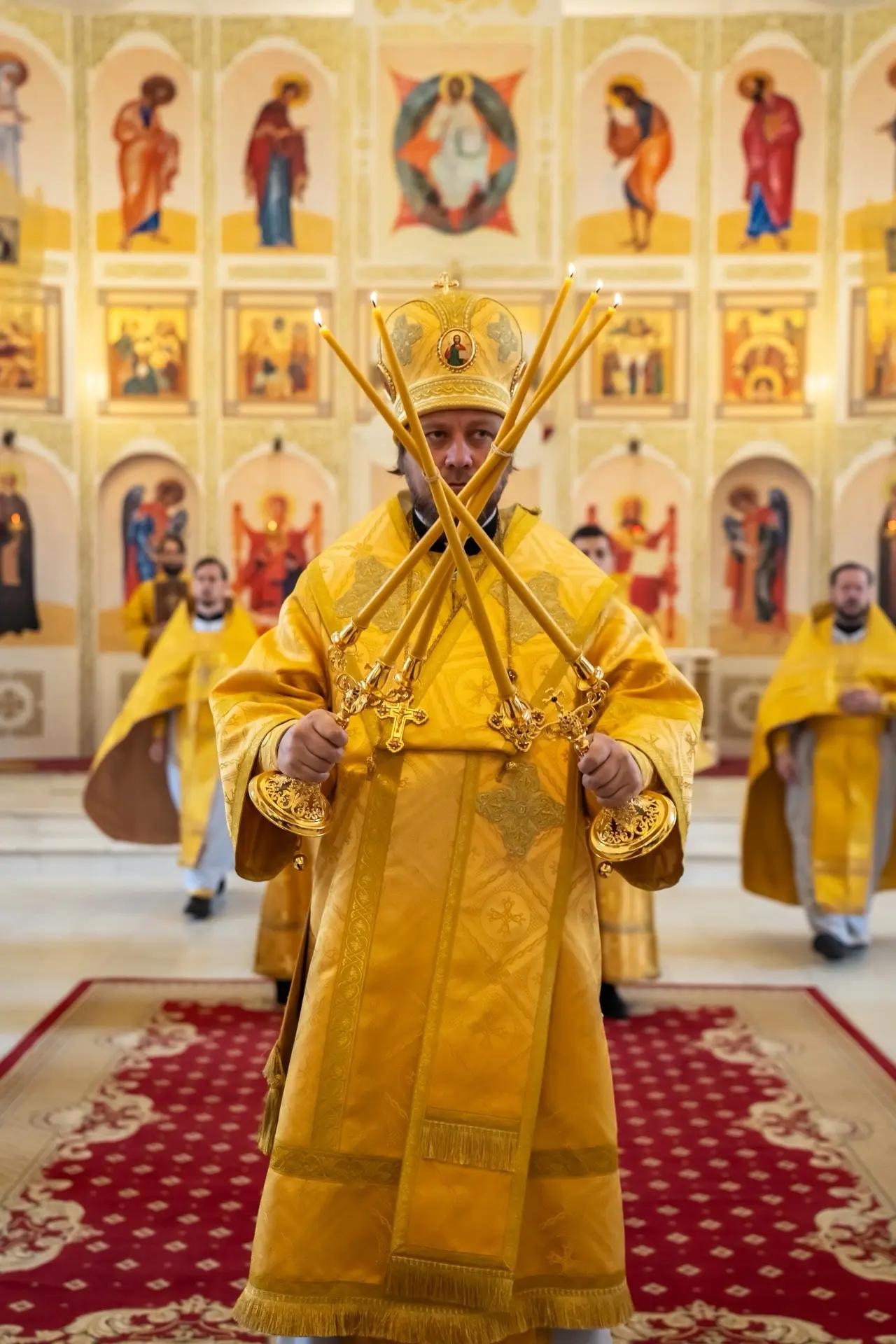 Литургия в Неделю 18-ую по Пятидесятнице, свт. Димитрия, митр. Ростовского