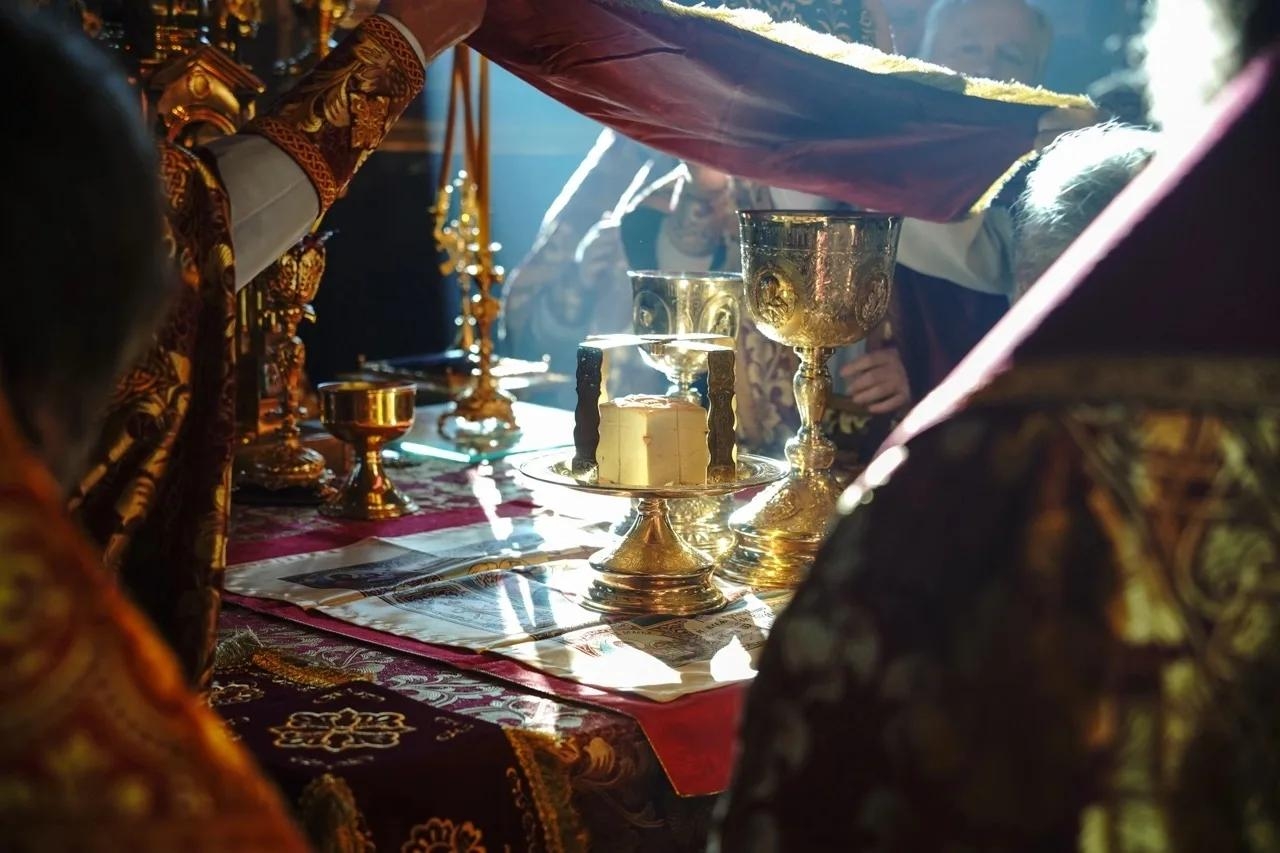 Божественная литургия в день памяти сщмч. Петра (Полянского), митрополита Крутицкого в Свято-Симеоновском кафедральном соборе г. Челябинск