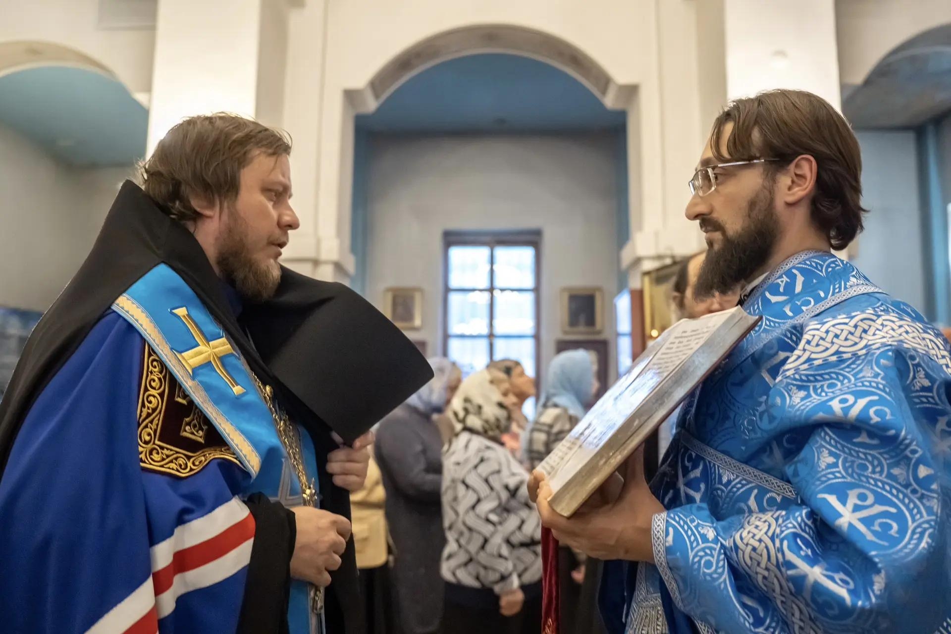 Всенощное бдение в канун Покрова Пресвятой Владычицы нашей Богородицы и Приснодевы Марии