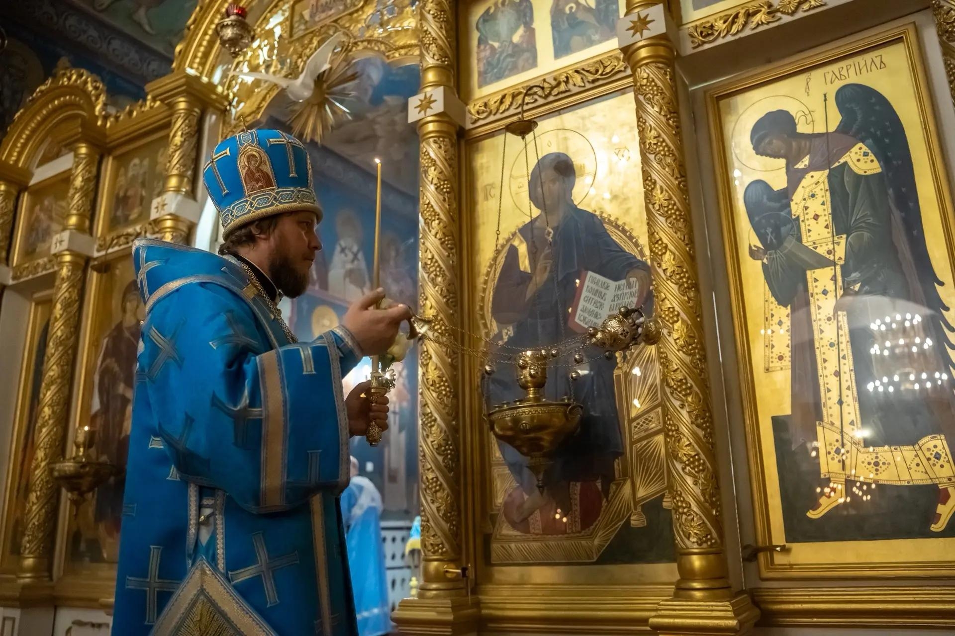 Всенощное бдение в канун Покрова Пресвятой Владычицы нашей Богородицы и Приснодевы Марии