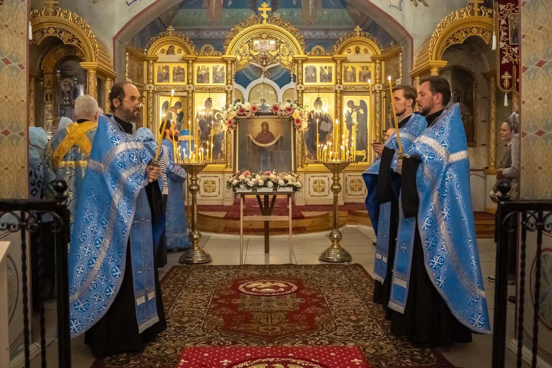 Всенощное бдение в канун Покрова Пресвятой Владычицы нашей Богородицы и Приснодевы Марии