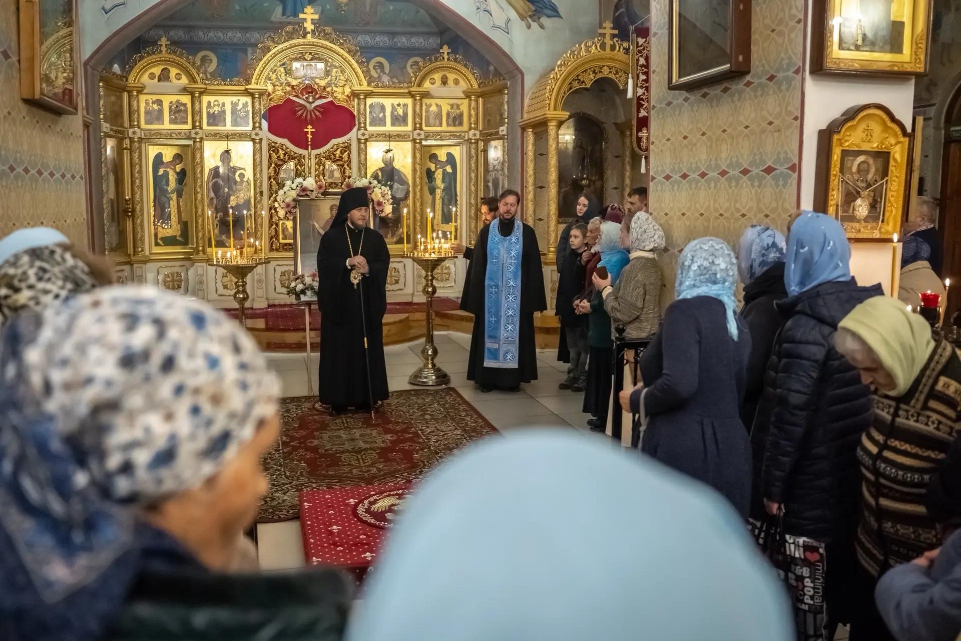 Всенощное бдение в канун Покрова Пресвятой Владычицы нашей Богородицы и Приснодевы Марии