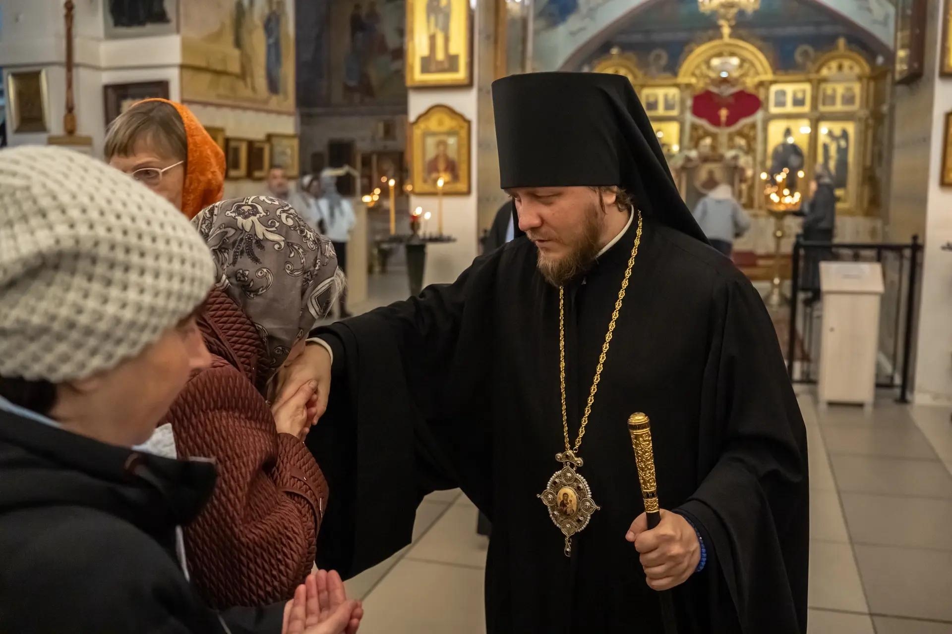 Всенощное бдение в канун Покрова Пресвятой Владычицы нашей Богородицы и Приснодевы Марии