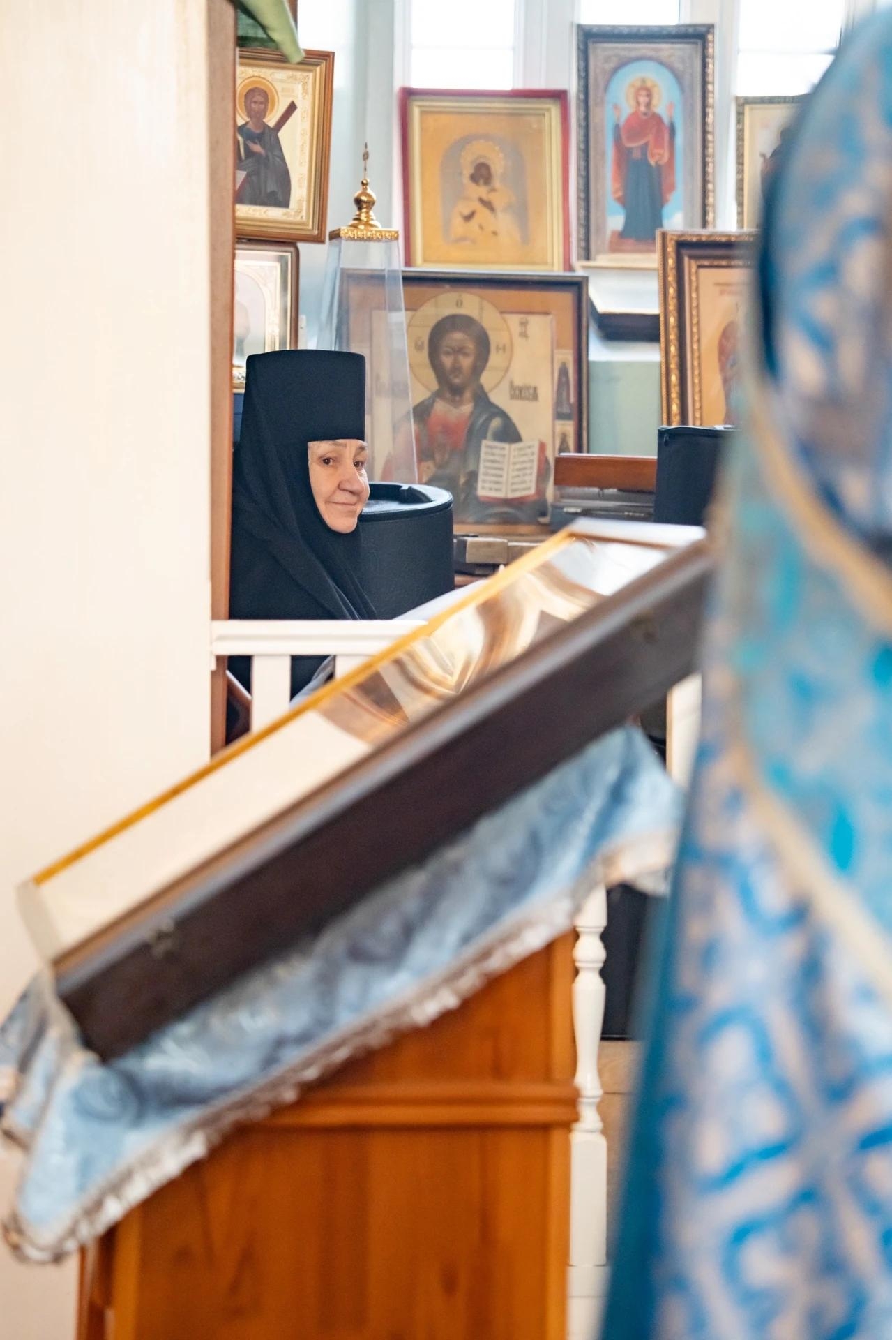 Литургия в праздник Покрова Пресвятой Владычицы нашей Богородицы в Никольском соборном храме г. Сатка