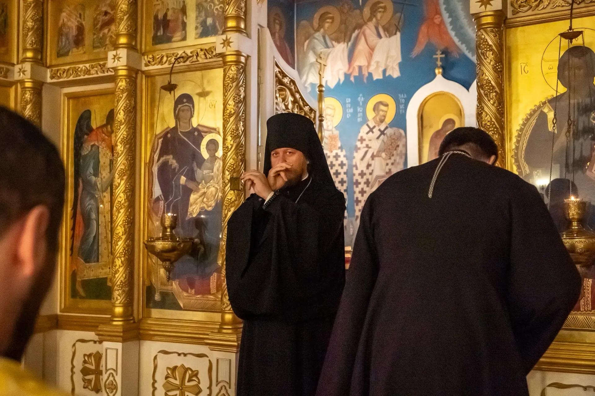 Литургия в пятницу 20-й седмицы по Пятидесятнице, сщмч. Дионисия Ареопагита