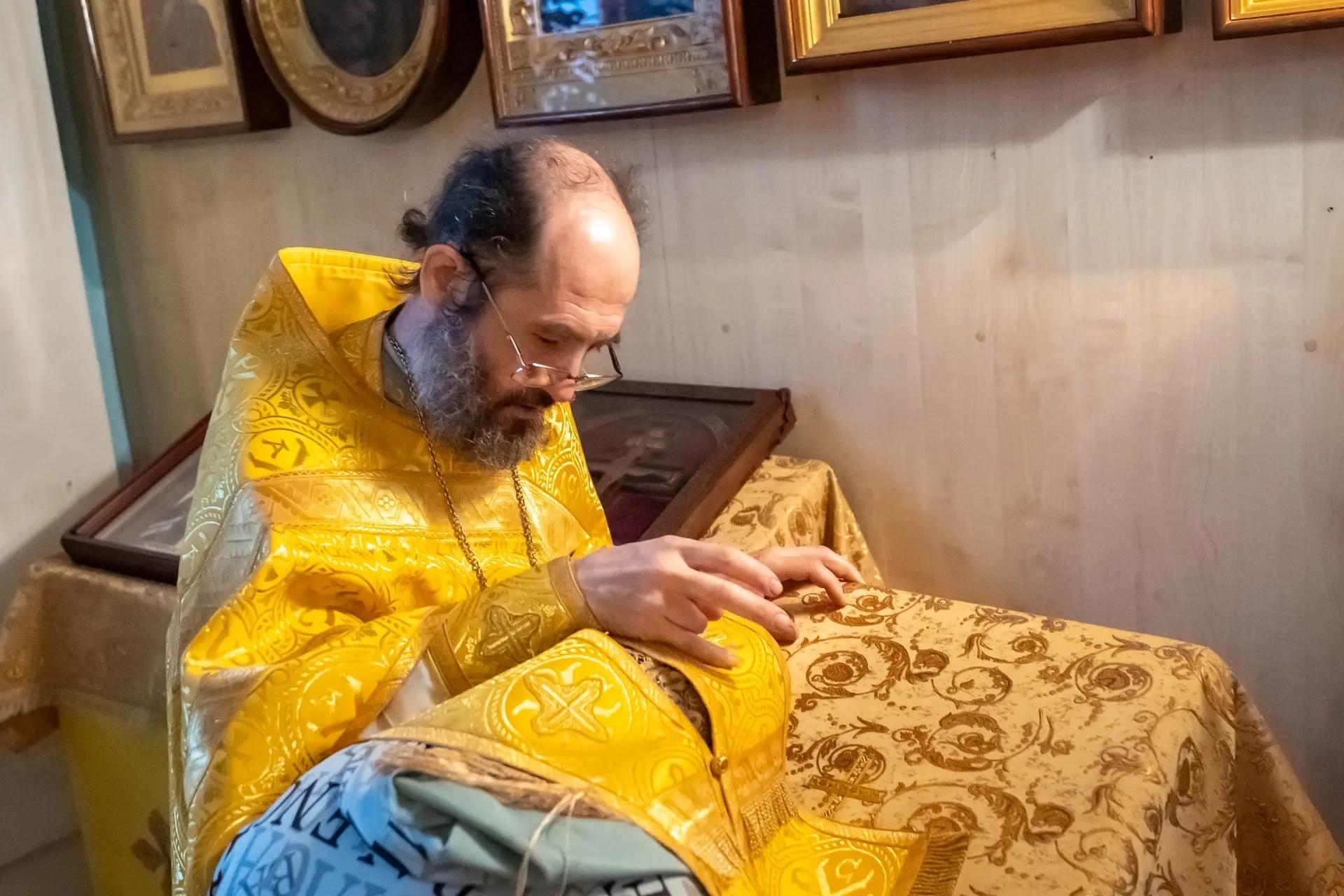 Литургия в пятницу 20-й седмицы по Пятидесятнице, сщмч. Дионисия Ареопагита