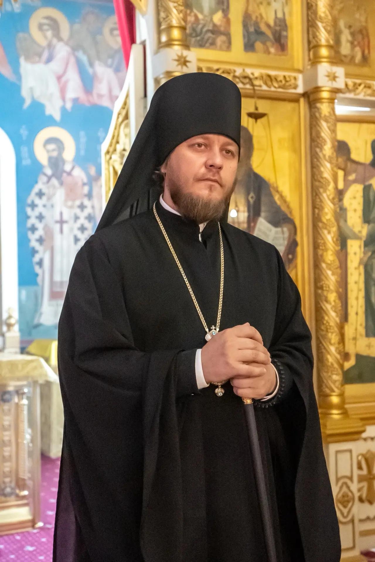 Литургия в пятницу 20-й седмицы по Пятидесятнице, сщмч. Дионисия Ареопагита