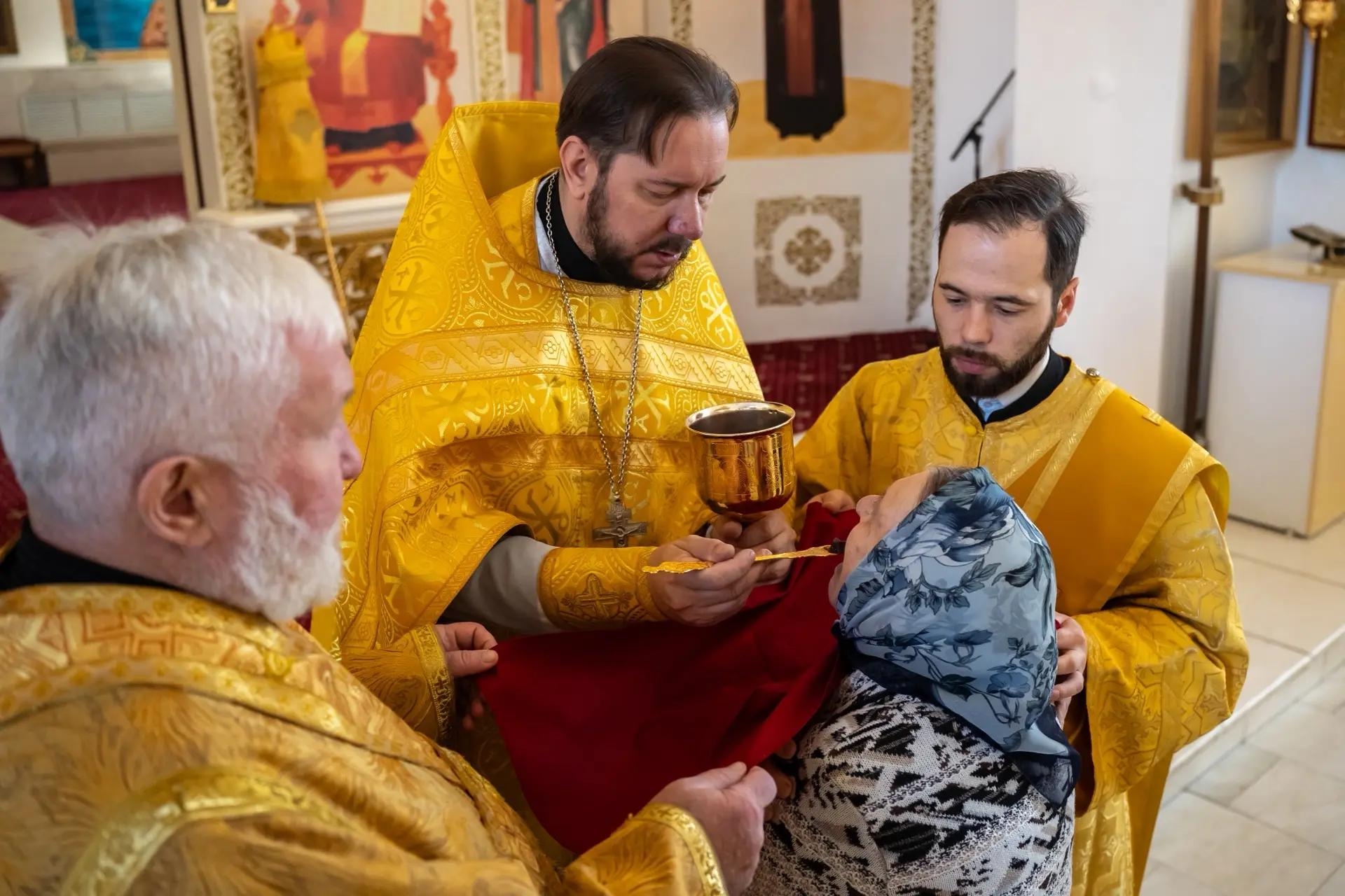 Литургия в пятницу 19-й седмицы по Пятидесятнице, апостола и евангелиста Иоанна Богослова