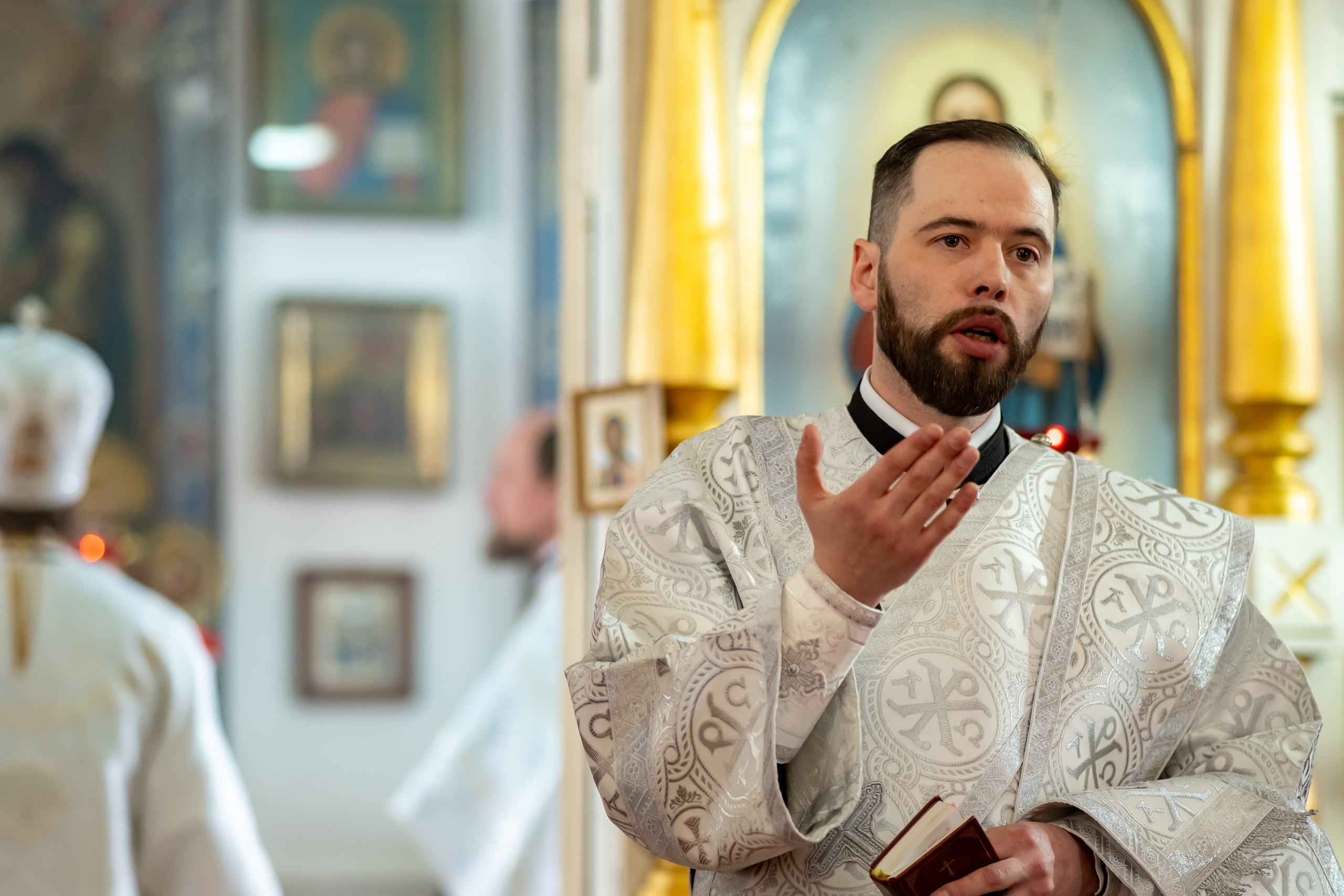 Литургия в Троицком храме г. Златоуст