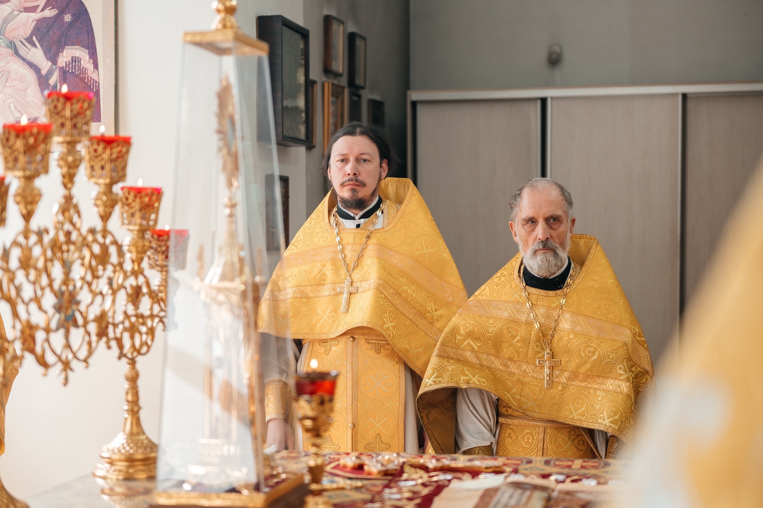 Божественная литургия в Покровском храме г. Трехгорный