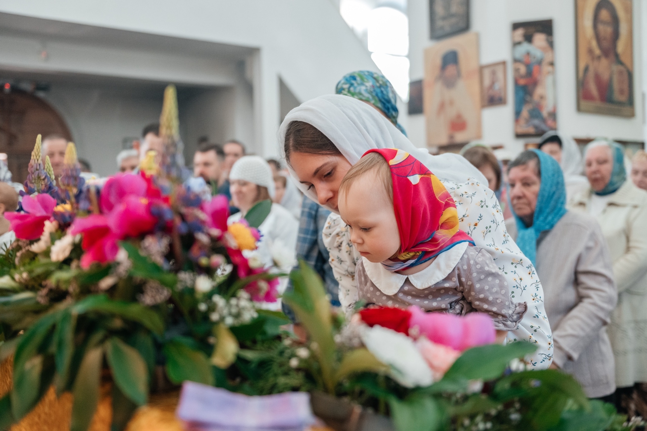 Божественная литургия в Покровском храме г. Трехгорный