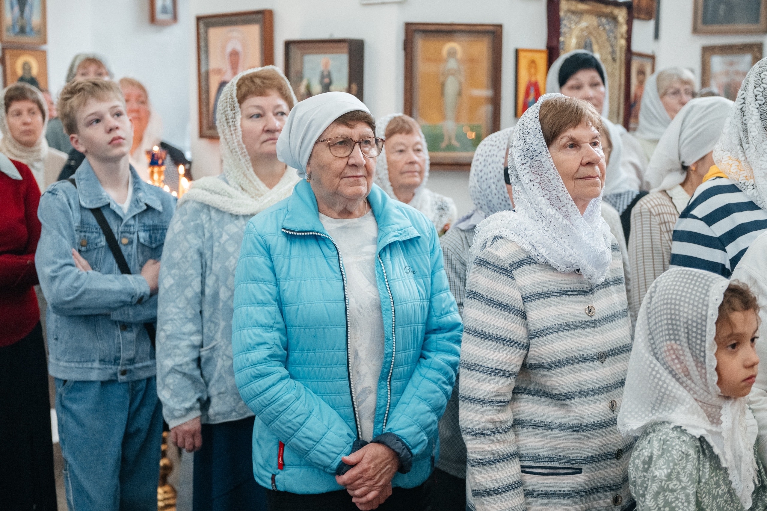 Божественная литургия в Покровском храме г. Трехгорный