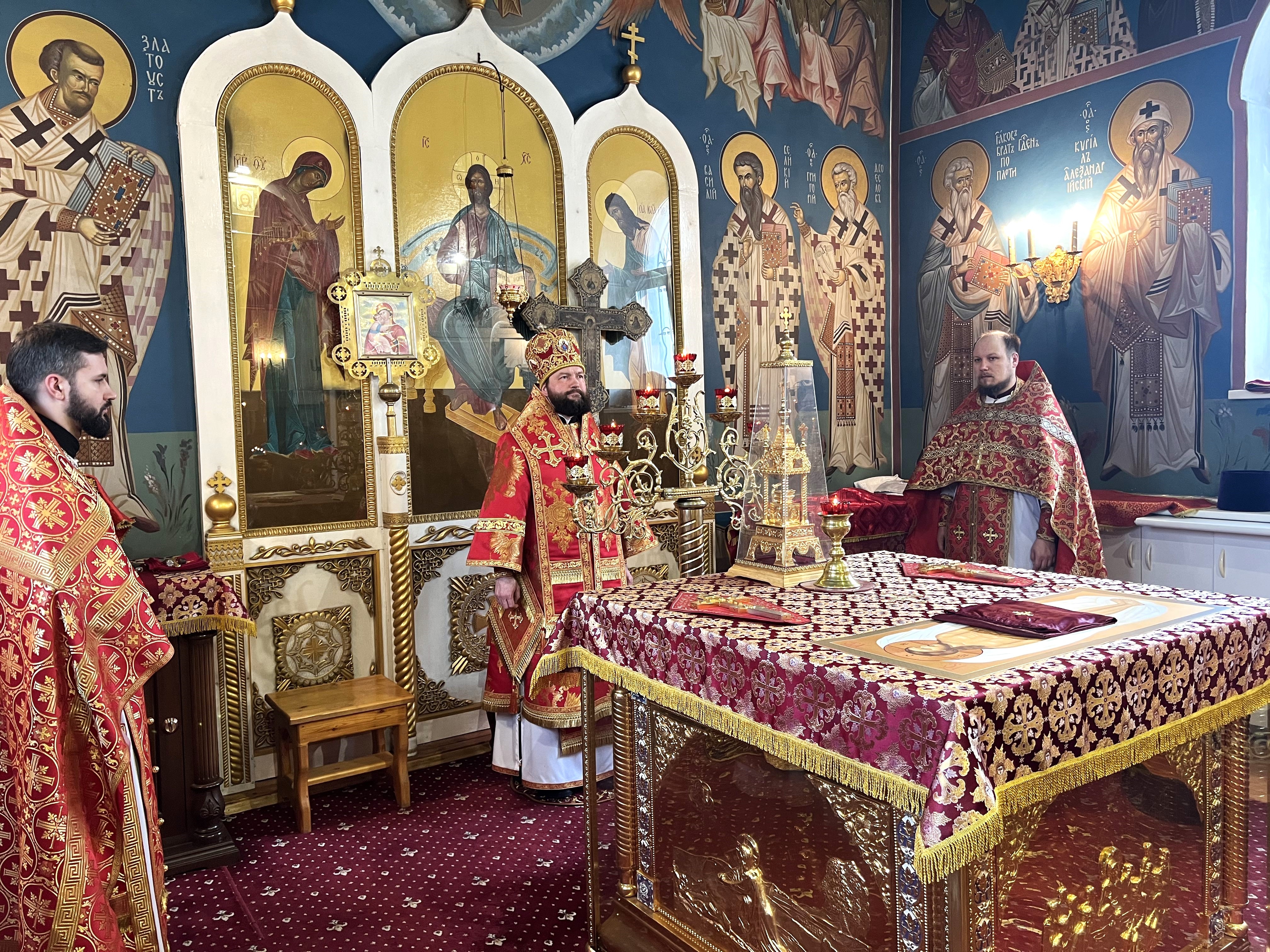 БОГОСЛУЖЕНИЕ В СЕРАФИМОВСКОМ КАФЕДРАЛЬНОМ СОБОРЕ