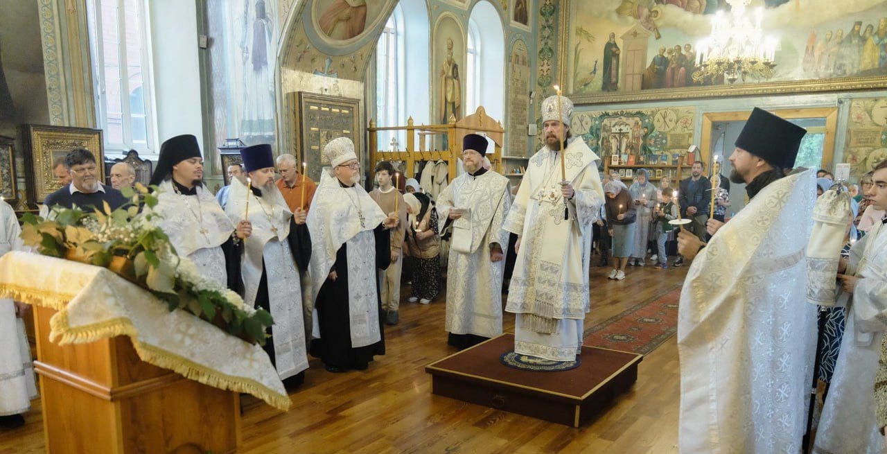 ВСЕНОЩНОЕ БДЕНИЕ В НИКОЛЬСКОМ СОБОРНОМ ХРАМЕ Г. САТКА