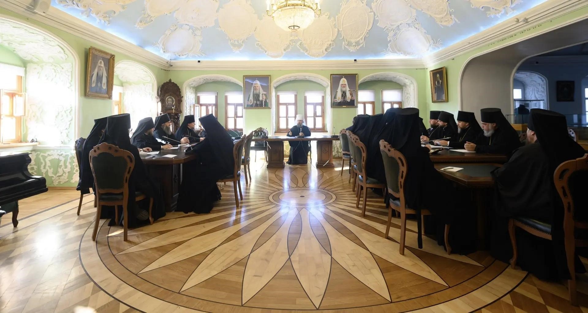 КУРСЫ ПОВЫШЕНИЯ КВАЛИФИКАЦИИ НОВОПОСТАВЛЕННЫХ АРХИЕРЕЕВ