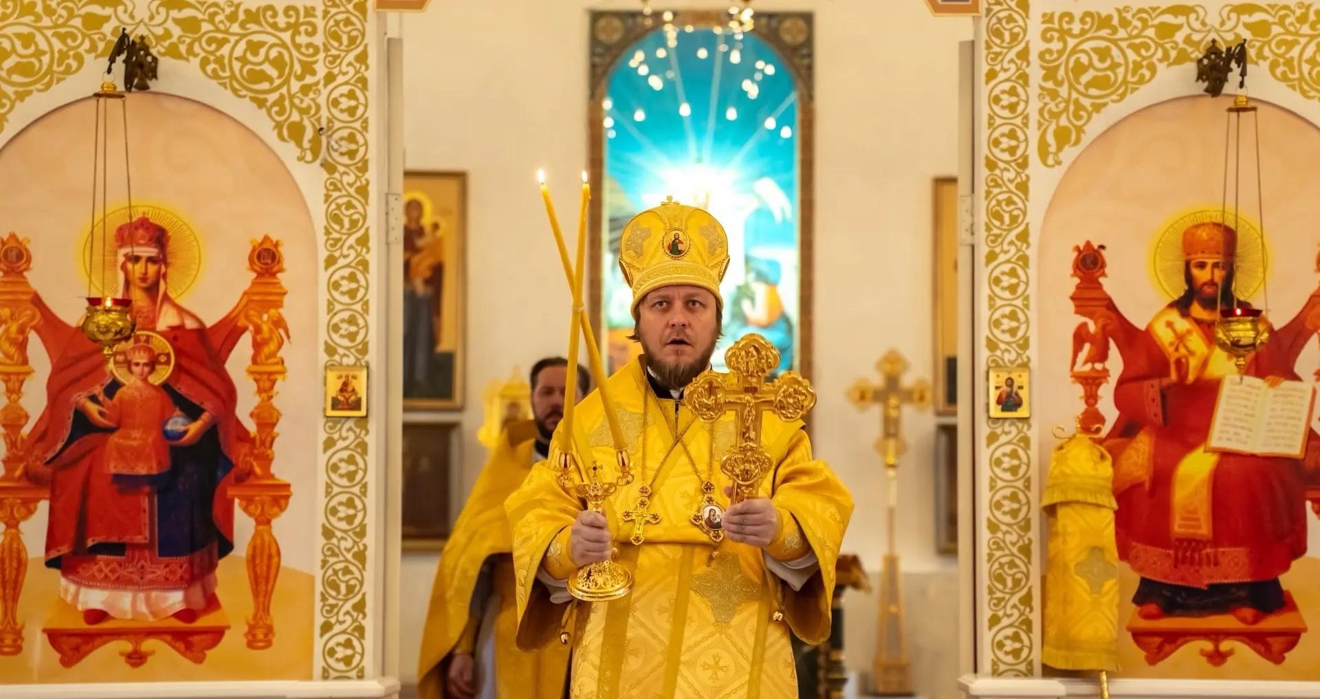 БОГОСЛУЖЕНИЕ В СЕРАФИМОВСКОМ КАФЕДРАЛЬНОМ СОБОРЕ